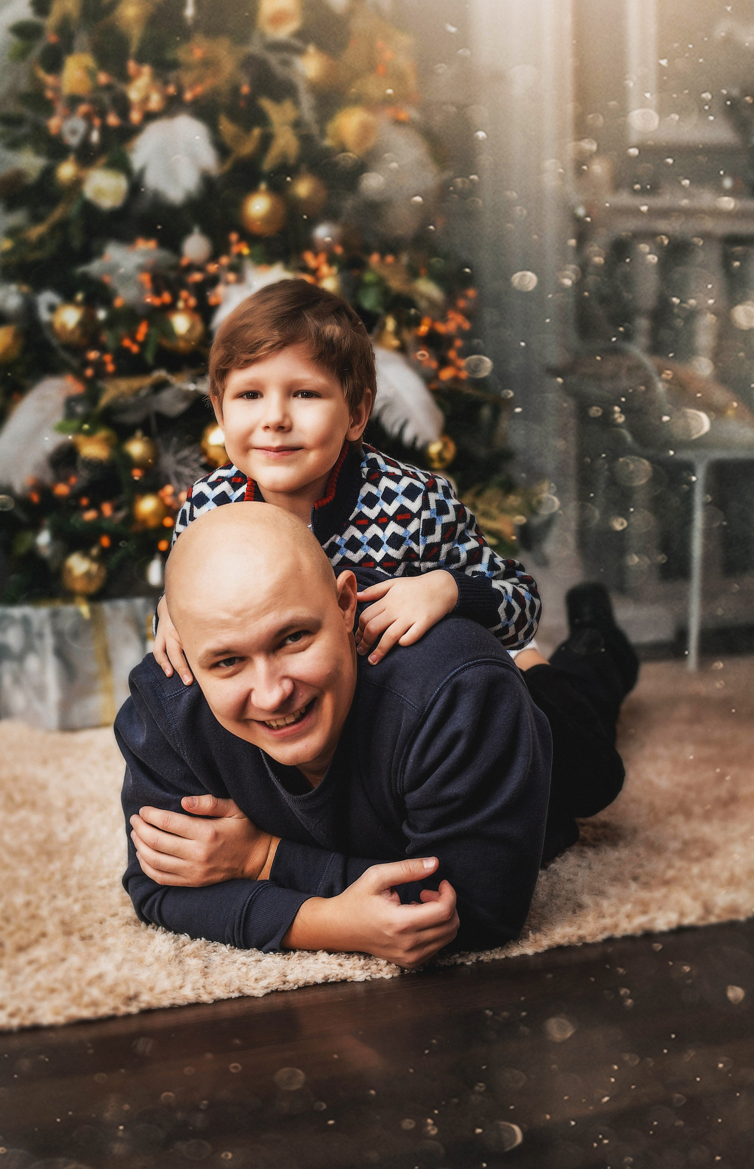 Новогодняя семейная 3. Свадебный, семейный, детский, контент фотограф в Омске Максим Ильин