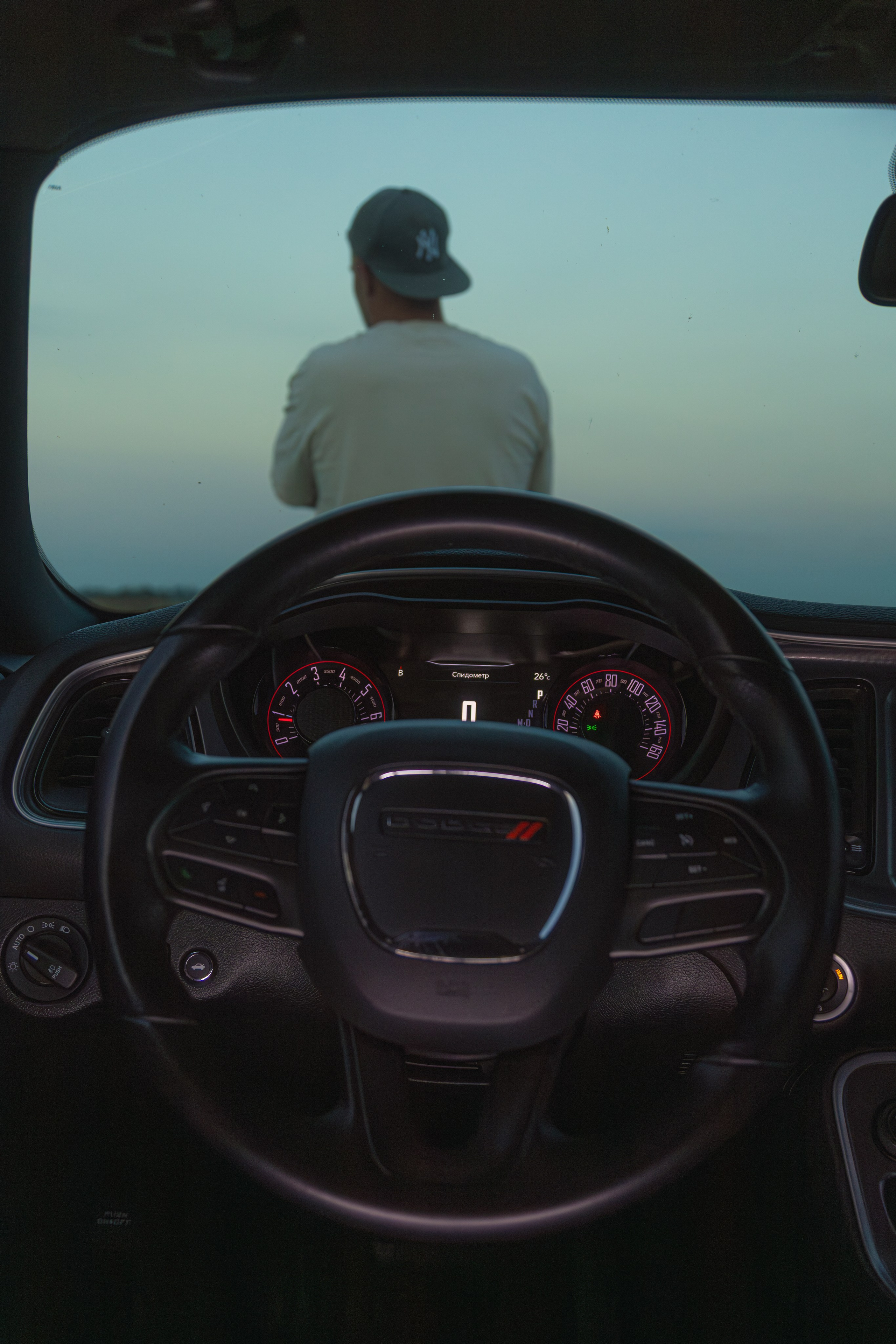 Partner Rent — Dodge Challenger. — Digital Noise —