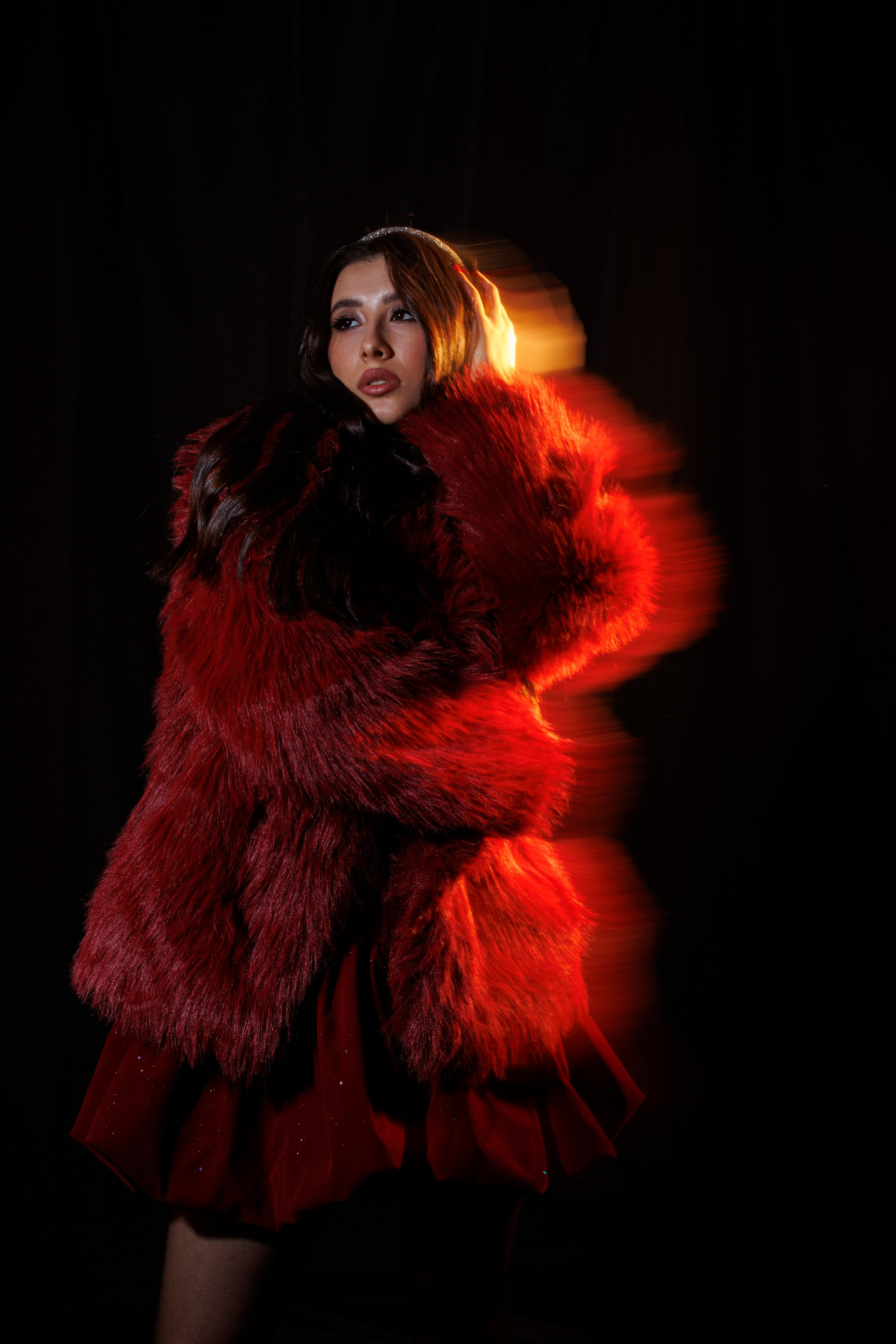 Фотосессия в студии. Я — фотограф, который помогает запечатлеть самые важные моменты вашей жизни!