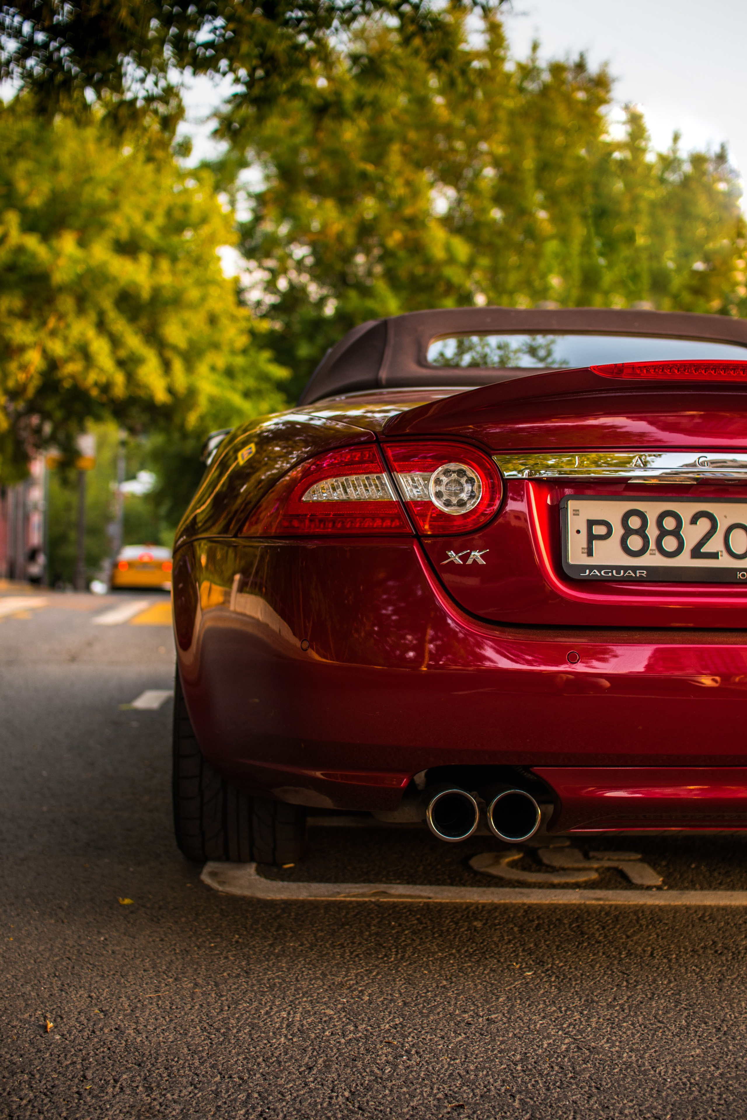 Фотосъемка в кабриолете по улицам Москвы на Jaguar. Жуков Илья  свадебный фотограф в Москве