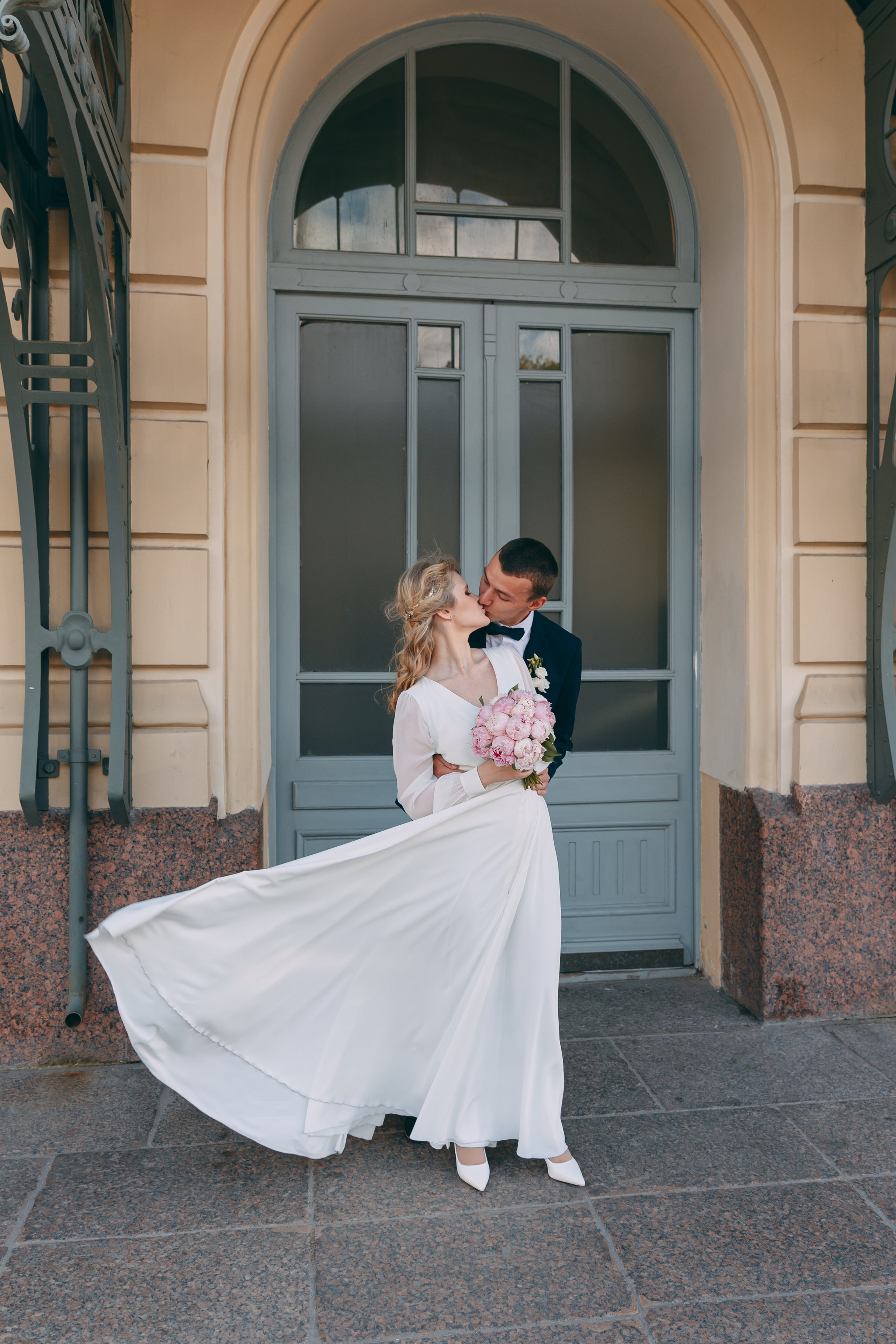 Надя и Валера, ЗАГС Доблести и Витебский вокзал. Семейный фотограф в Санкт-Петербурге Алиса Мохова