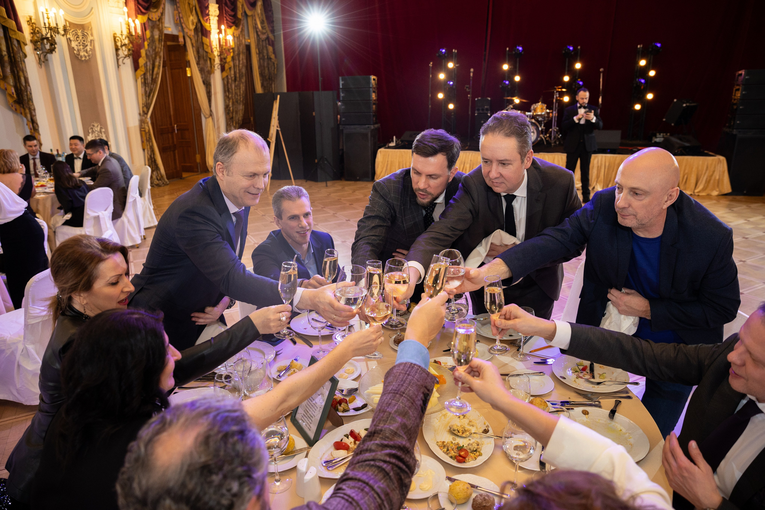 Новогодний корпоратив компании Интратул. Фотограф на корпоратив Спб / Москва