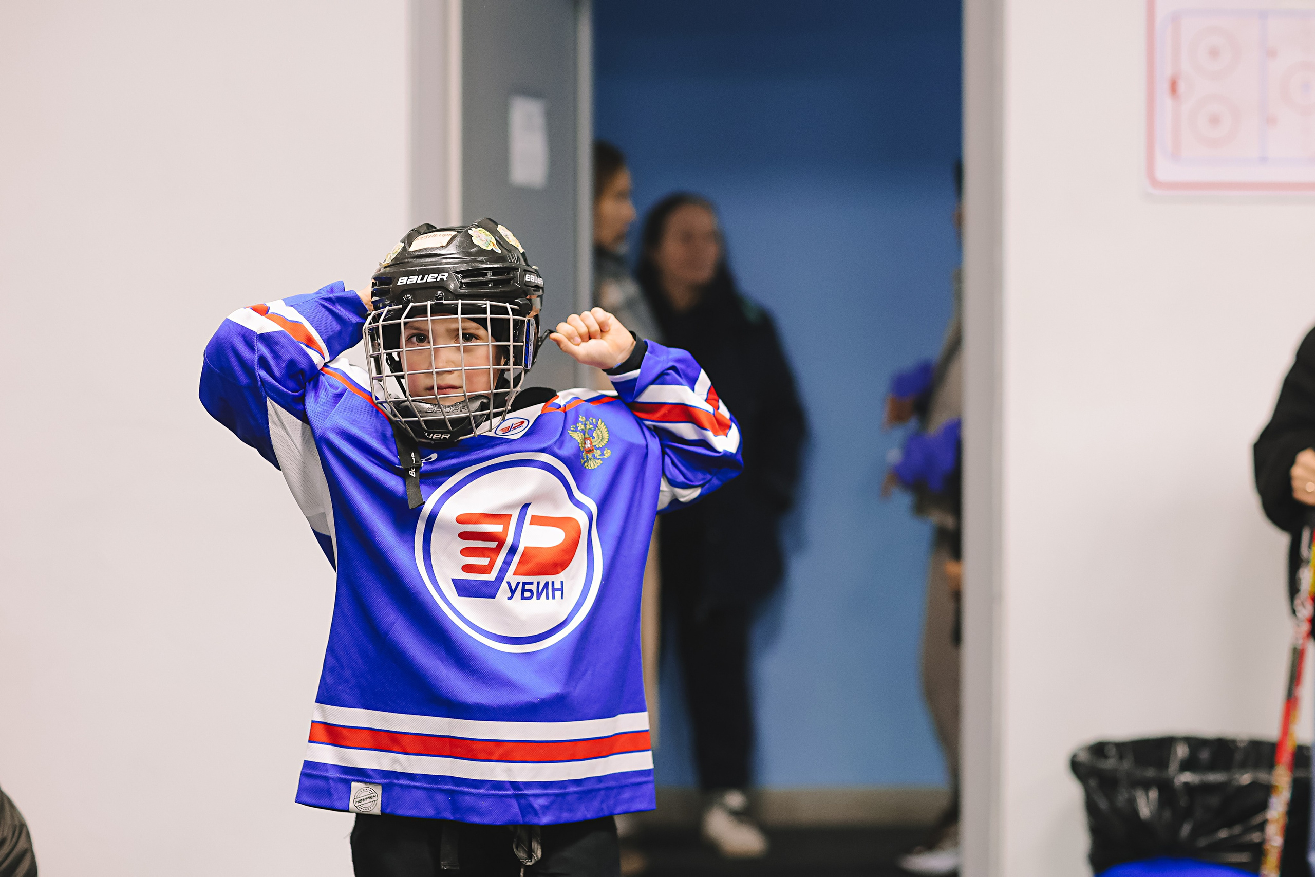 Хоккей тренировка. Семейный фотограф Тюмень, фотограф на роды Салмина Мария