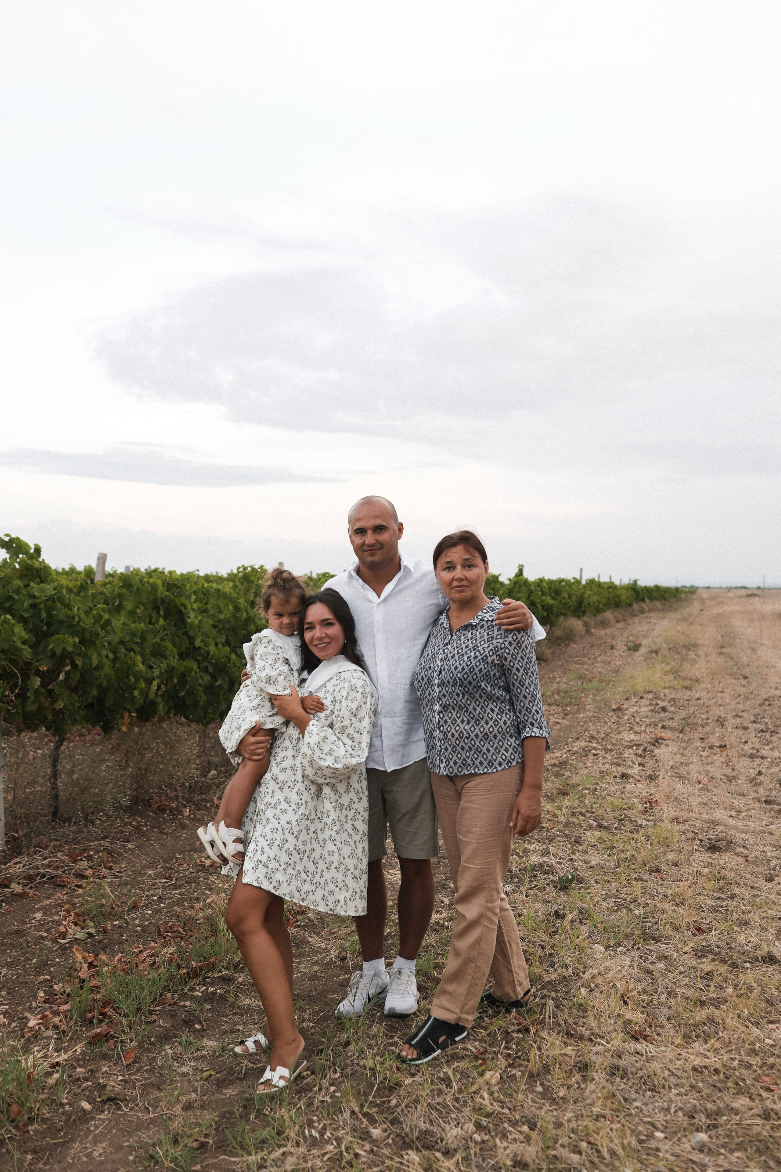 Пойдем, словлю тебе кузнечика. Свадебный и портретный фотограф. Видеограф на Свадьбу. Севастополь, Ялта, Симферополь, Крым