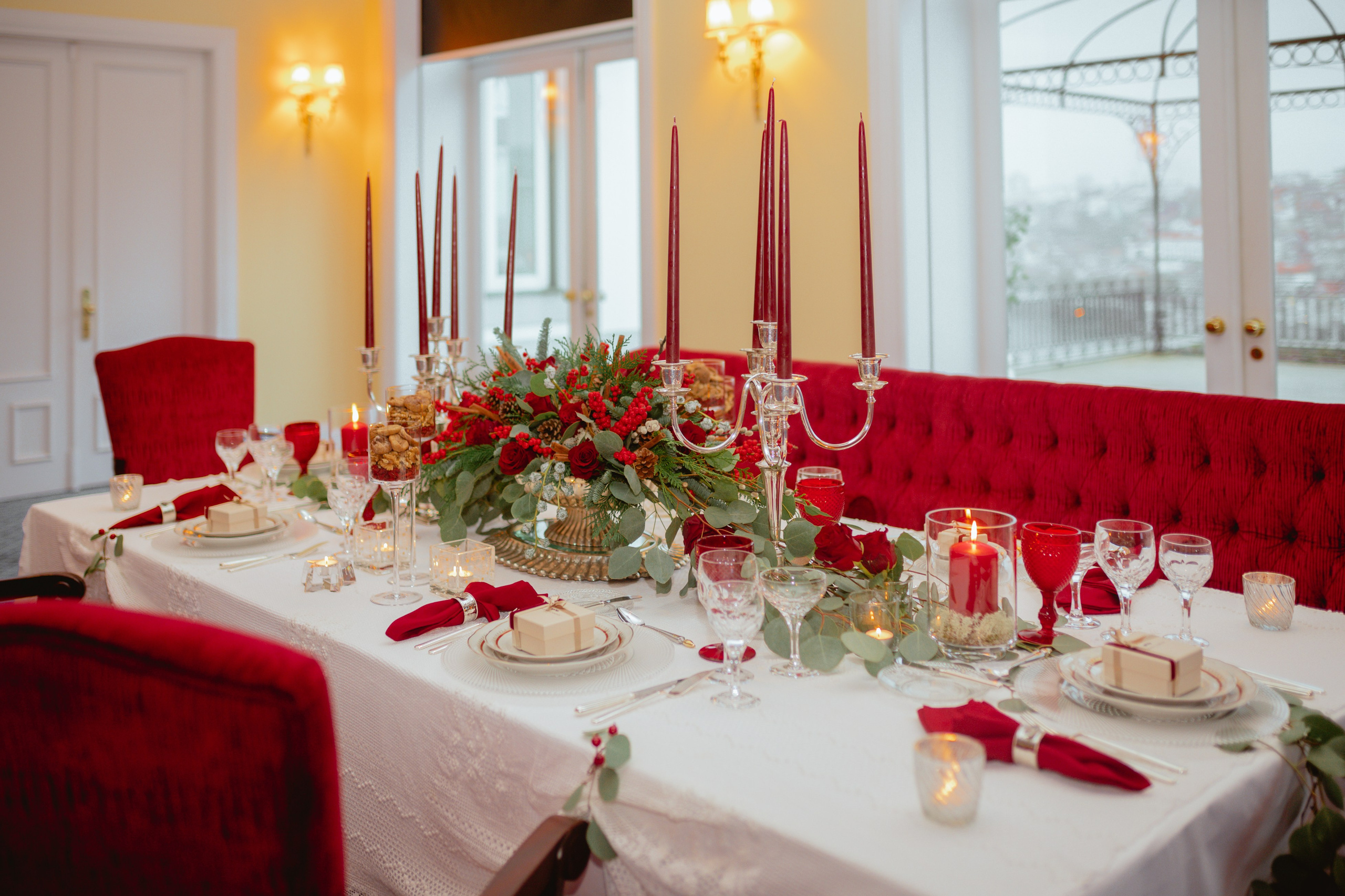 EUGÉNIO CAMPOS IN YEATMAN. Anastasiia Antoniuk portrait, family and couple photographer, Portugal