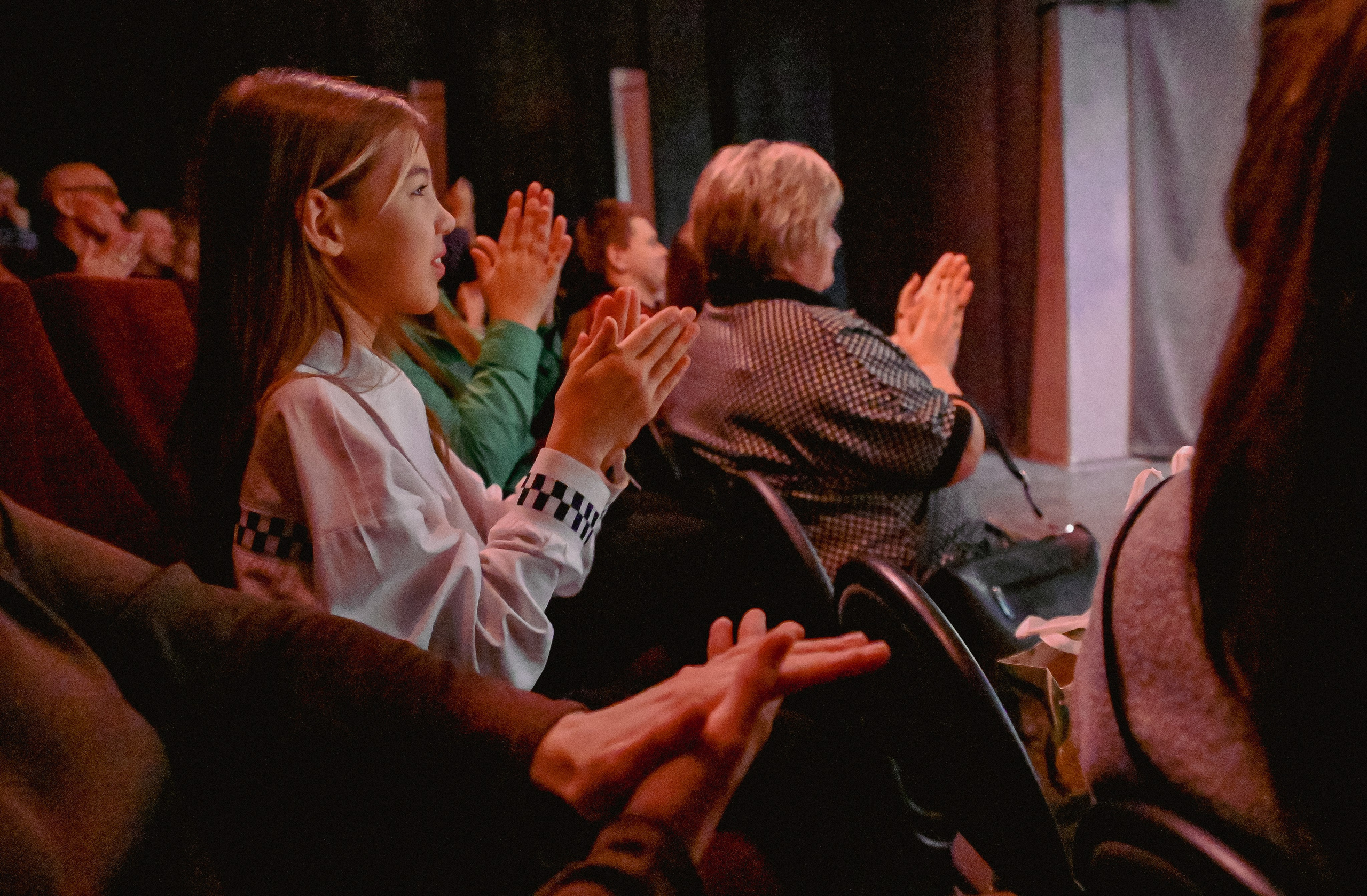 «Разреши тебя любить» в Театре Артиста 24.11.2023. Репортажный профессиональный фотограф-любитель