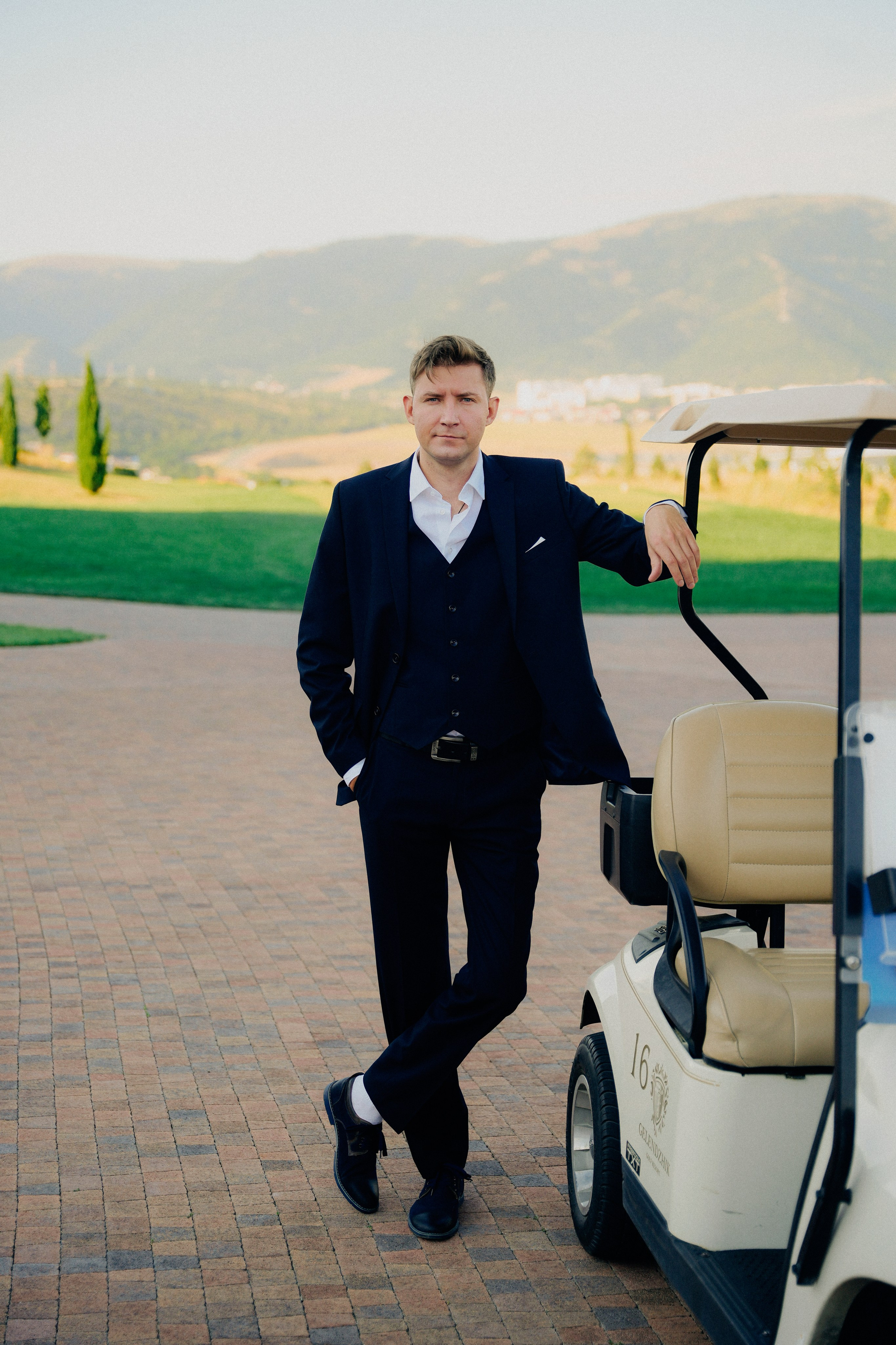 Golf Resort. VISUAL ARTIST · KRONGAUZ ANASTASIA
