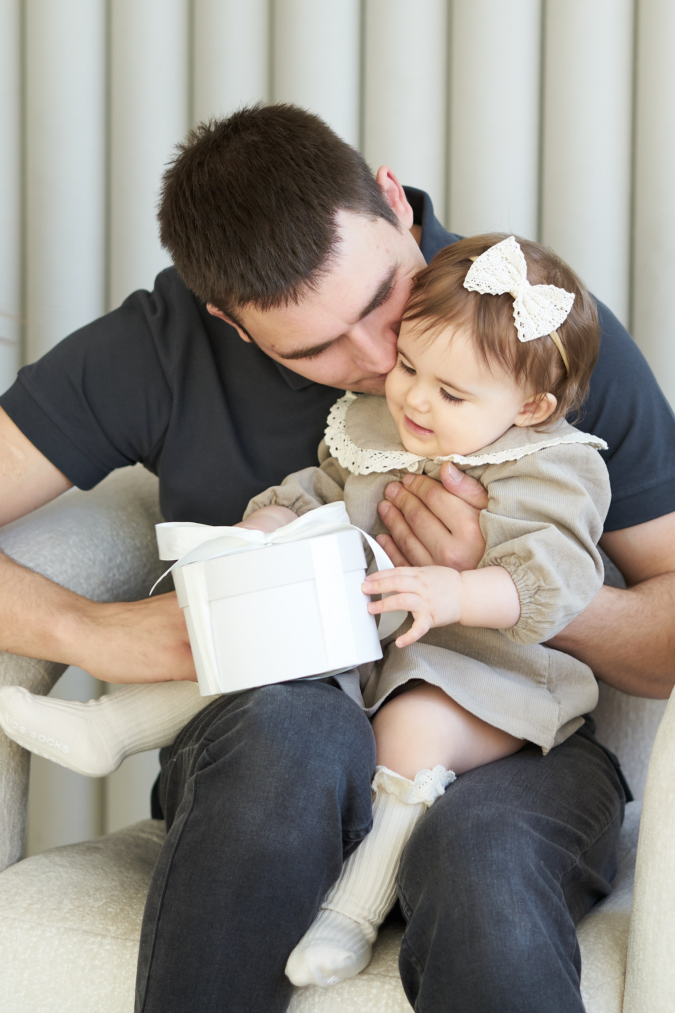 Семейная фотосессия в студии. Фотограф Екатеринбург Кокшарова Александра