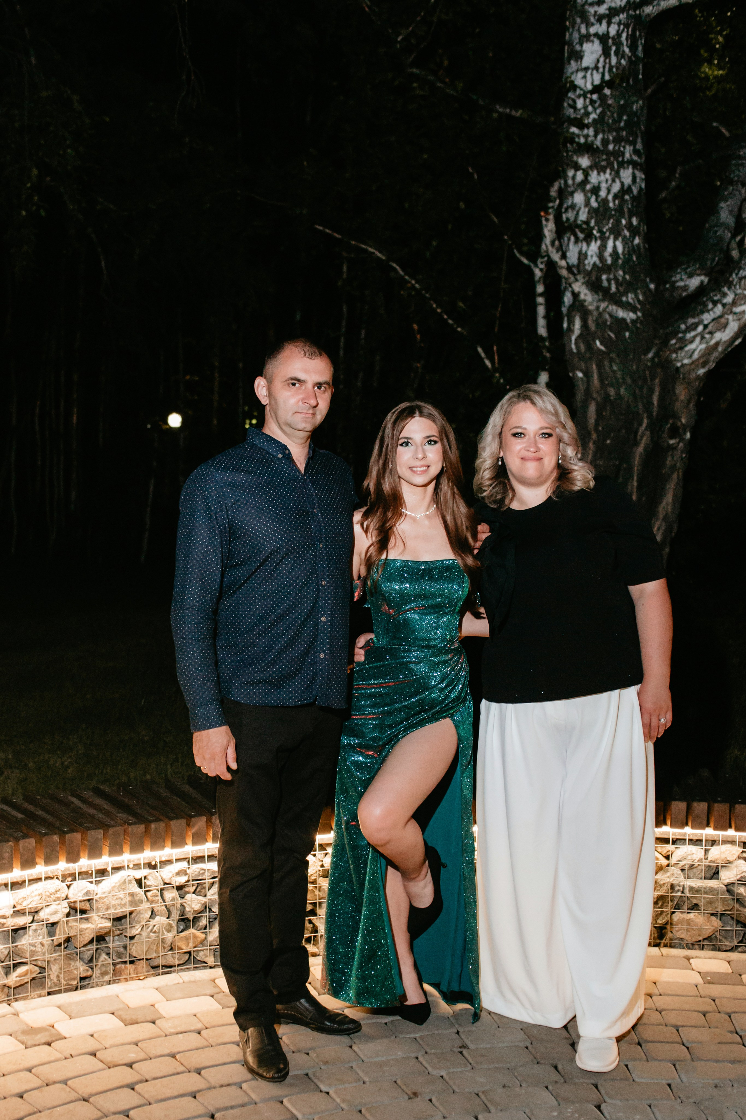 Выпускной 2025 (41 школа) 11 класс. Фотограф в Челябинске Ополихина Анна