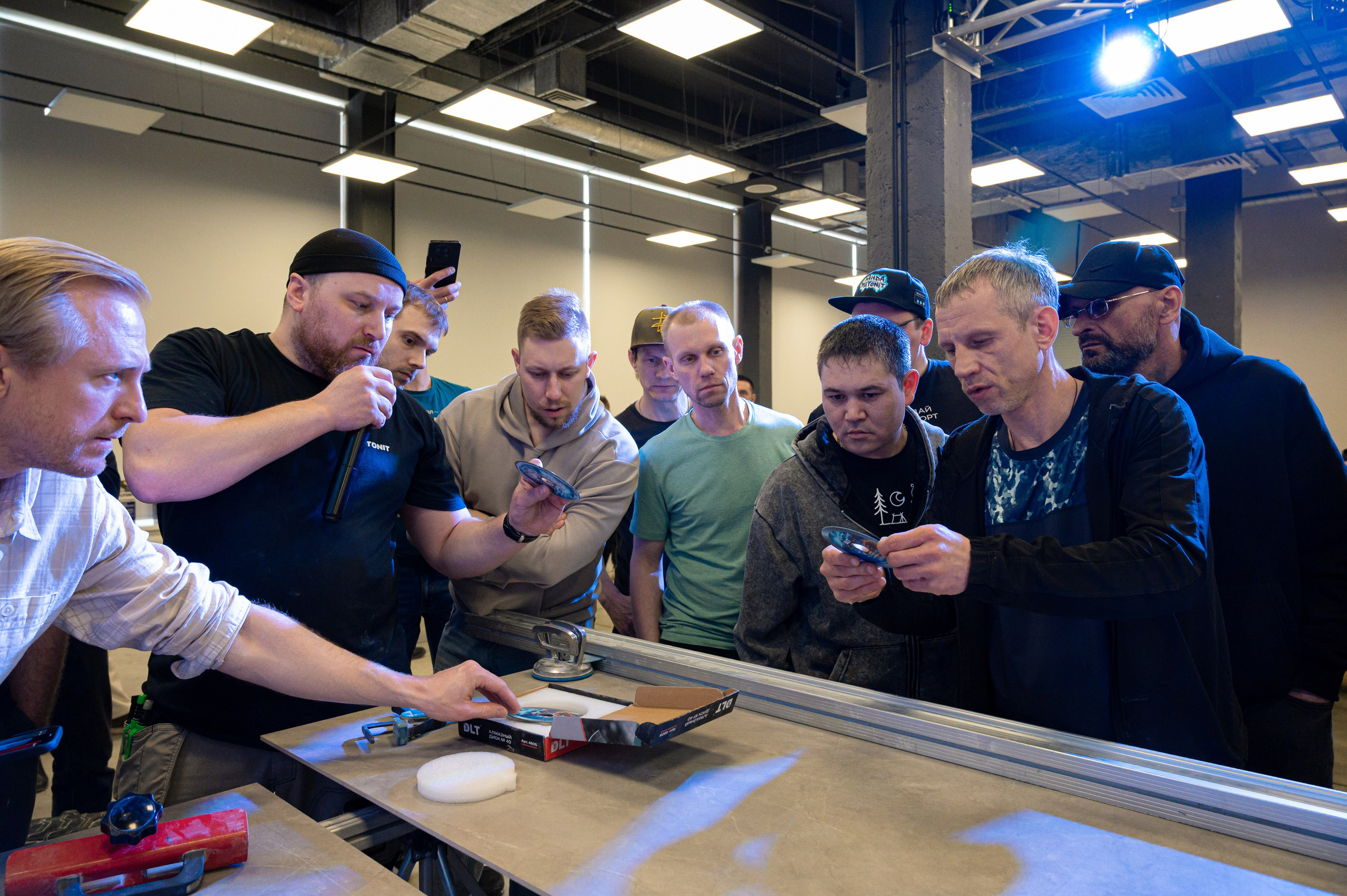 Форум от компании строительных материалов «Plitonit». Репортажный фотограф