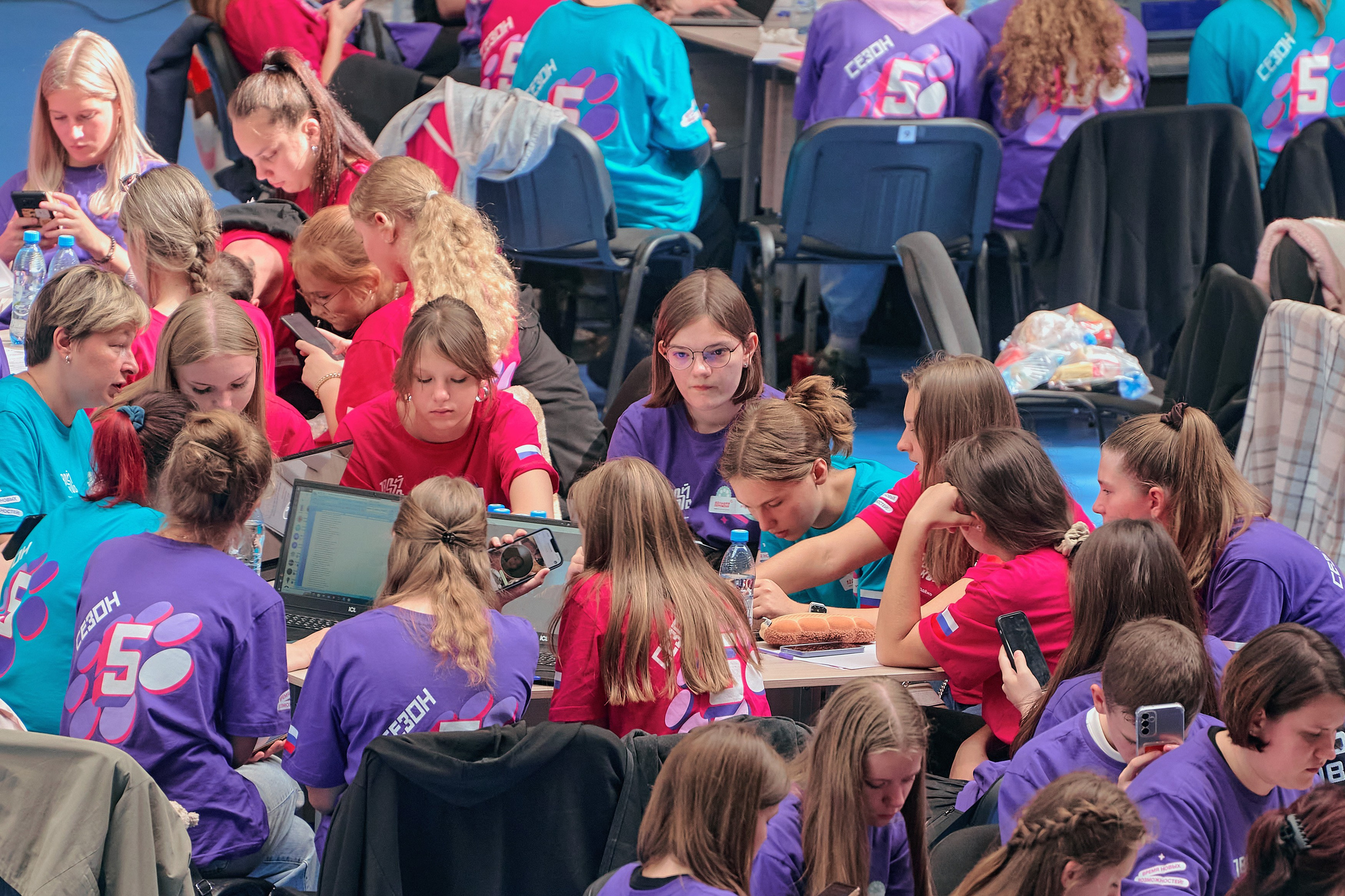 Большая перемена. Фотограф Яковлев Роман — Красноярск