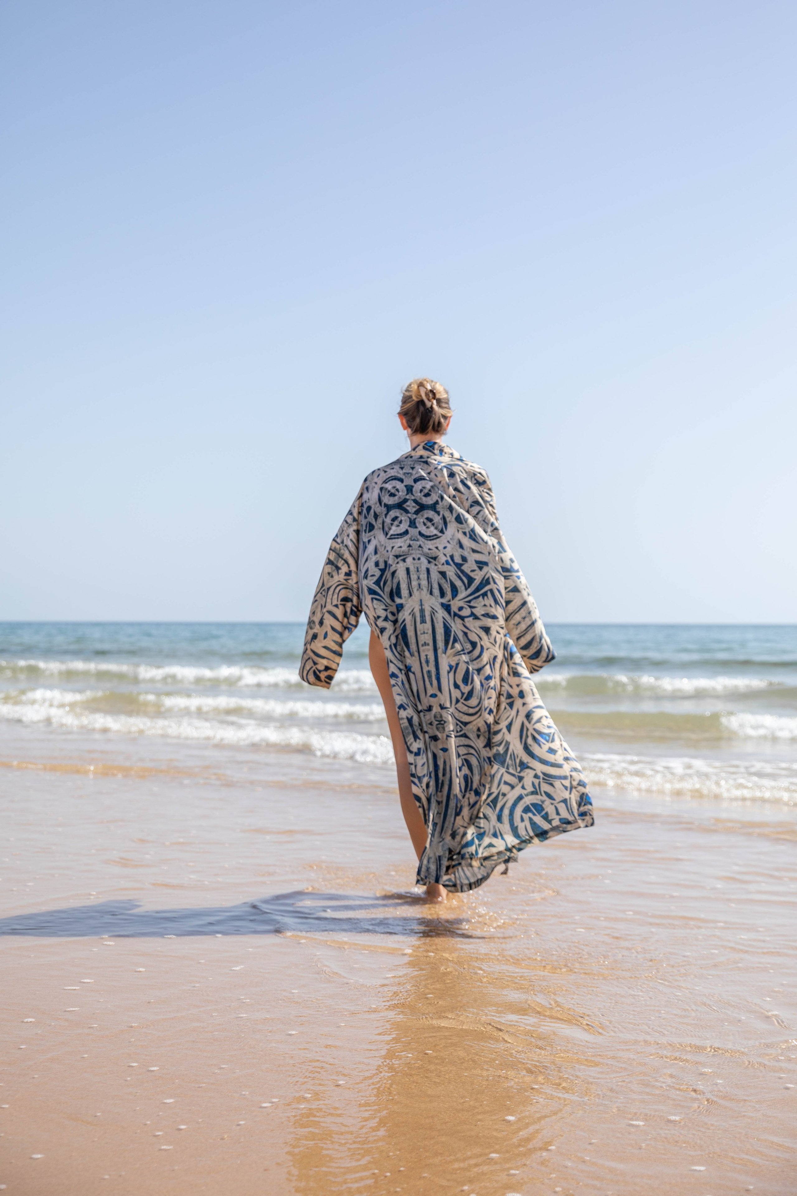 VAVA × Oksana Lomnova — A Creative Collaboration by the Ocean. Professional Photographer in Portugal. Oksana Lomnova