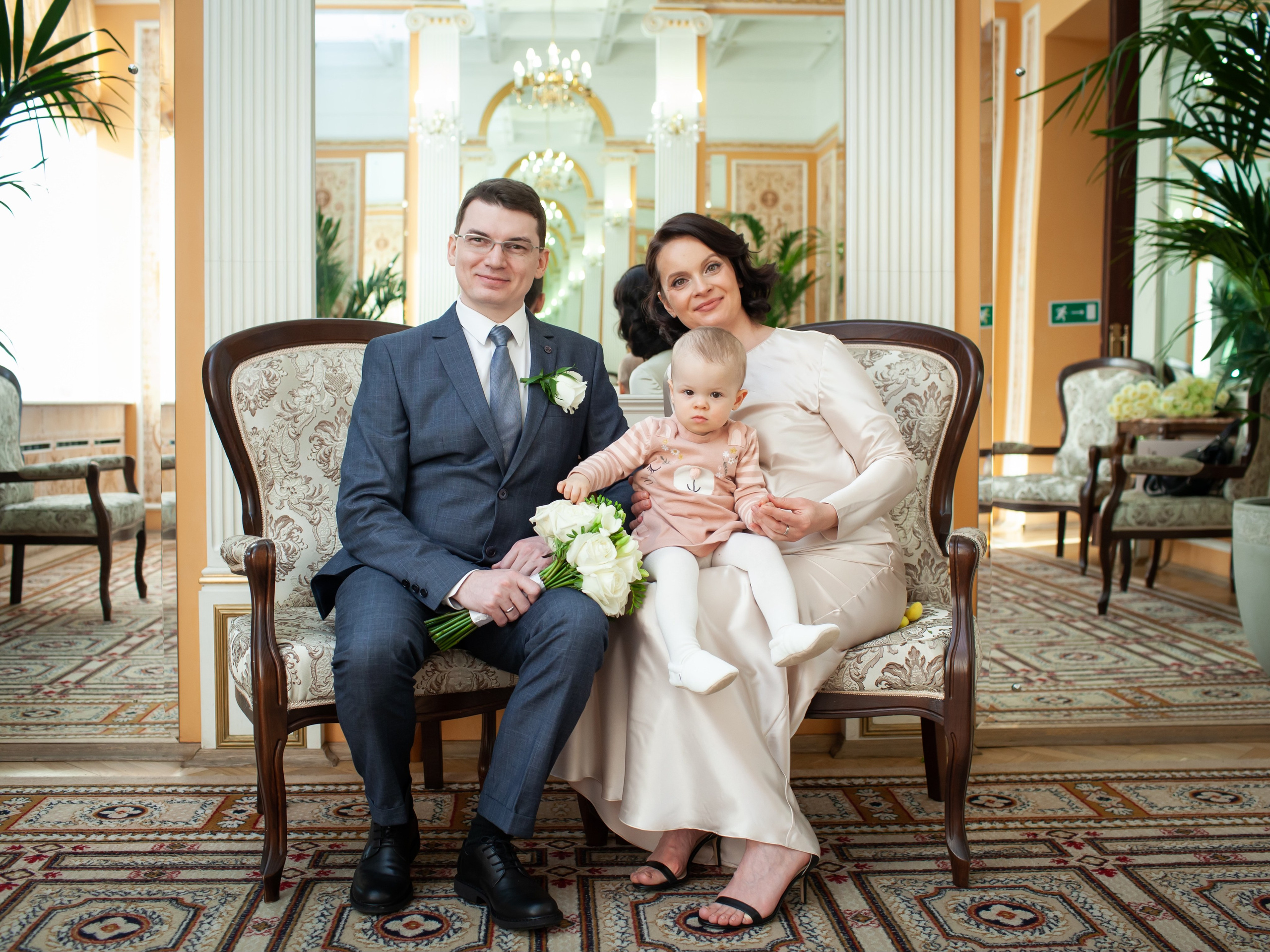 Съемка регистрации в Грибоедовском ЗАГСе. Фотографы в Москве Светлана Устинова и Сергей Грачев