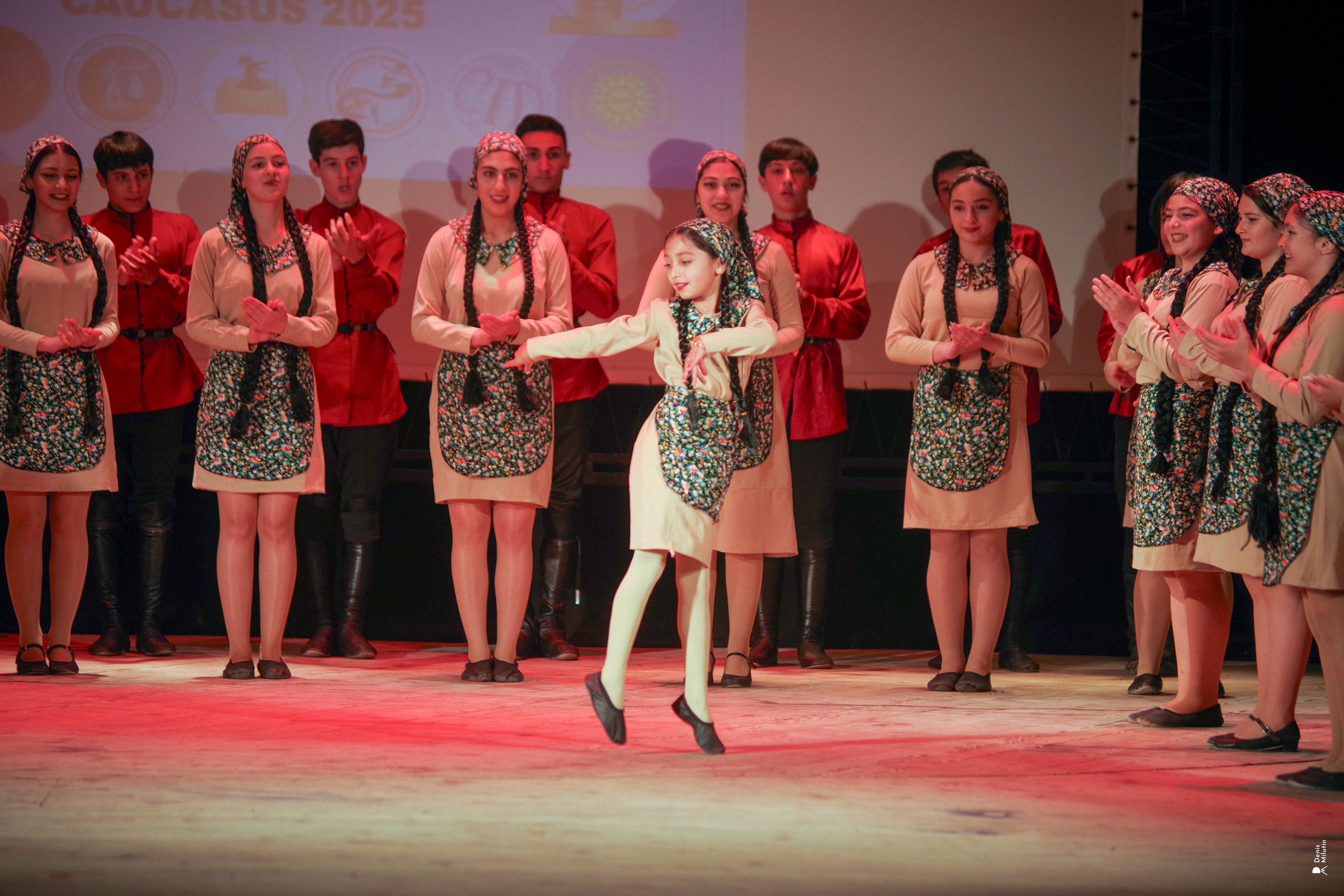 Танцы в прекрасном Они. Портретный фотограф Денис Милютин