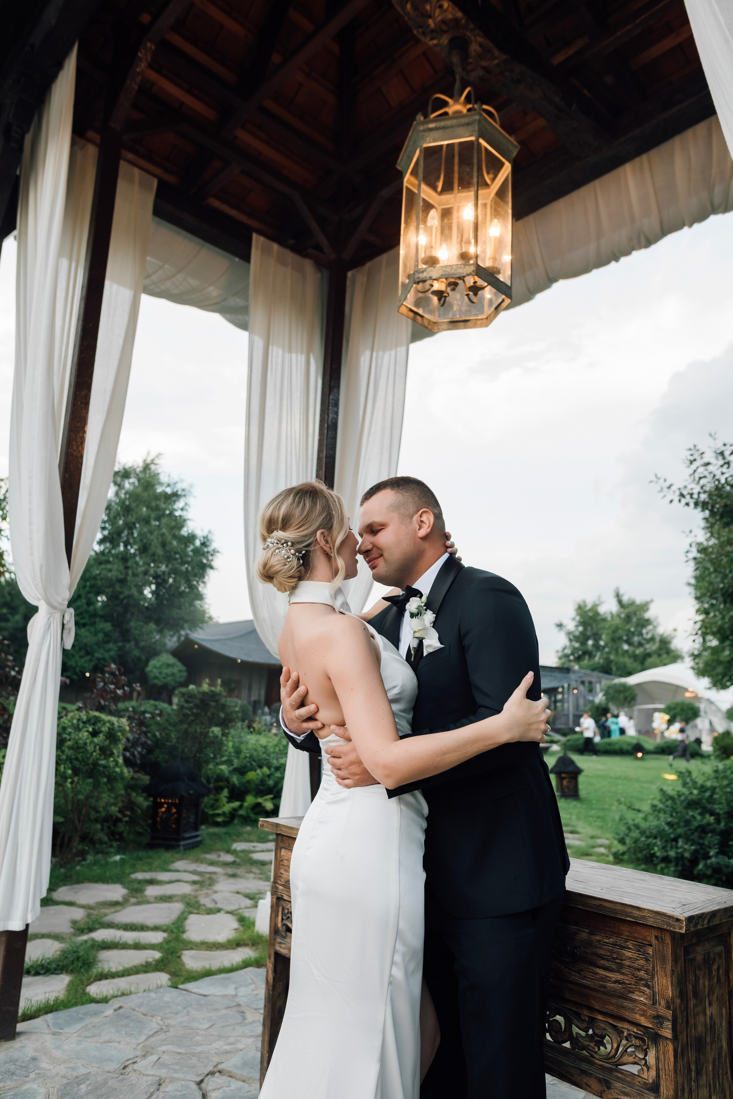 Ольга и Сергей. Свадьба в шатре. Свадебный и семейный фотограф в Москве Евгения Лисина