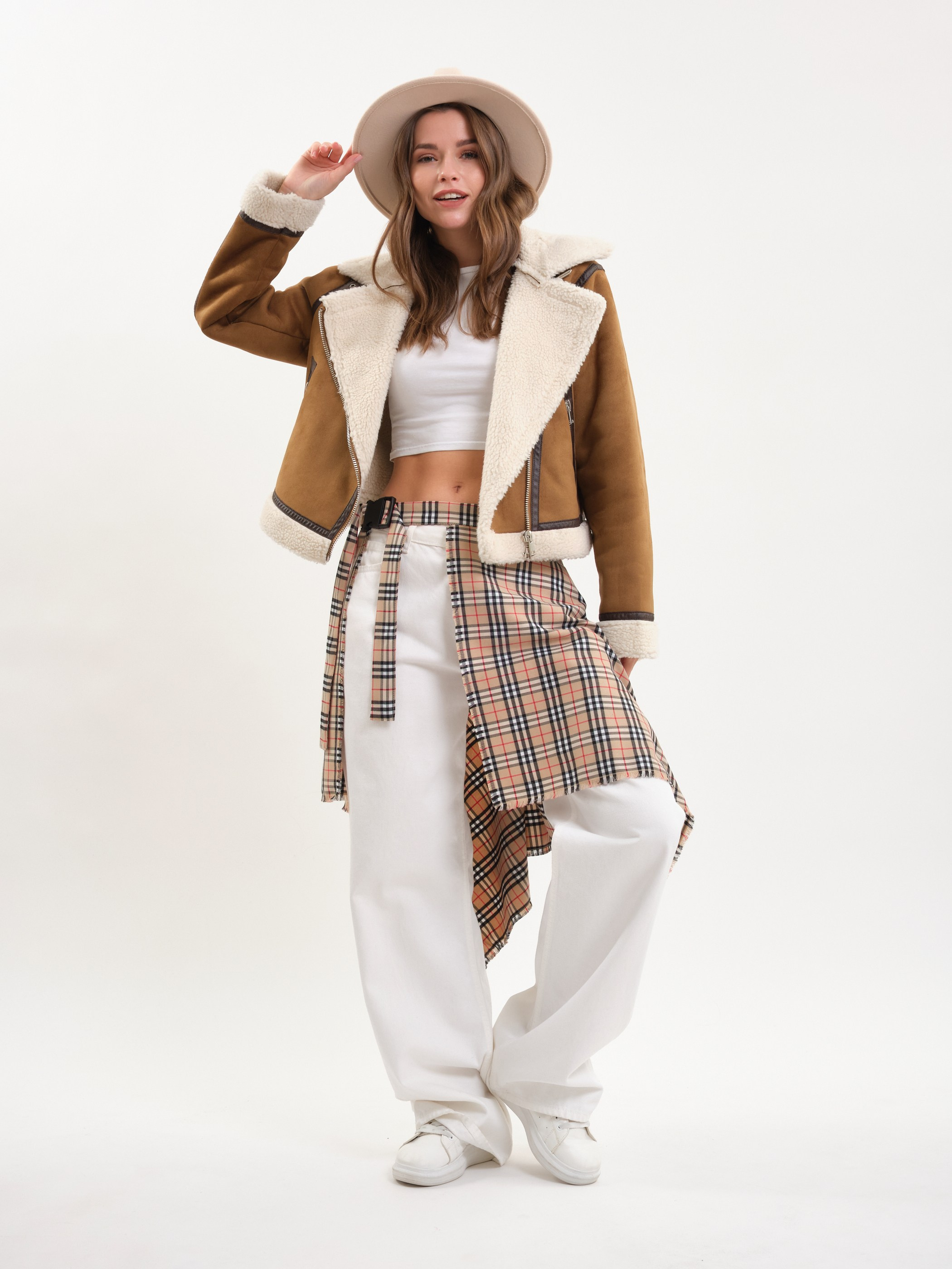 Каталог предметной и fashion-съёмки на белом фоне — Артур Карташев. Фотограф Карташев Артур