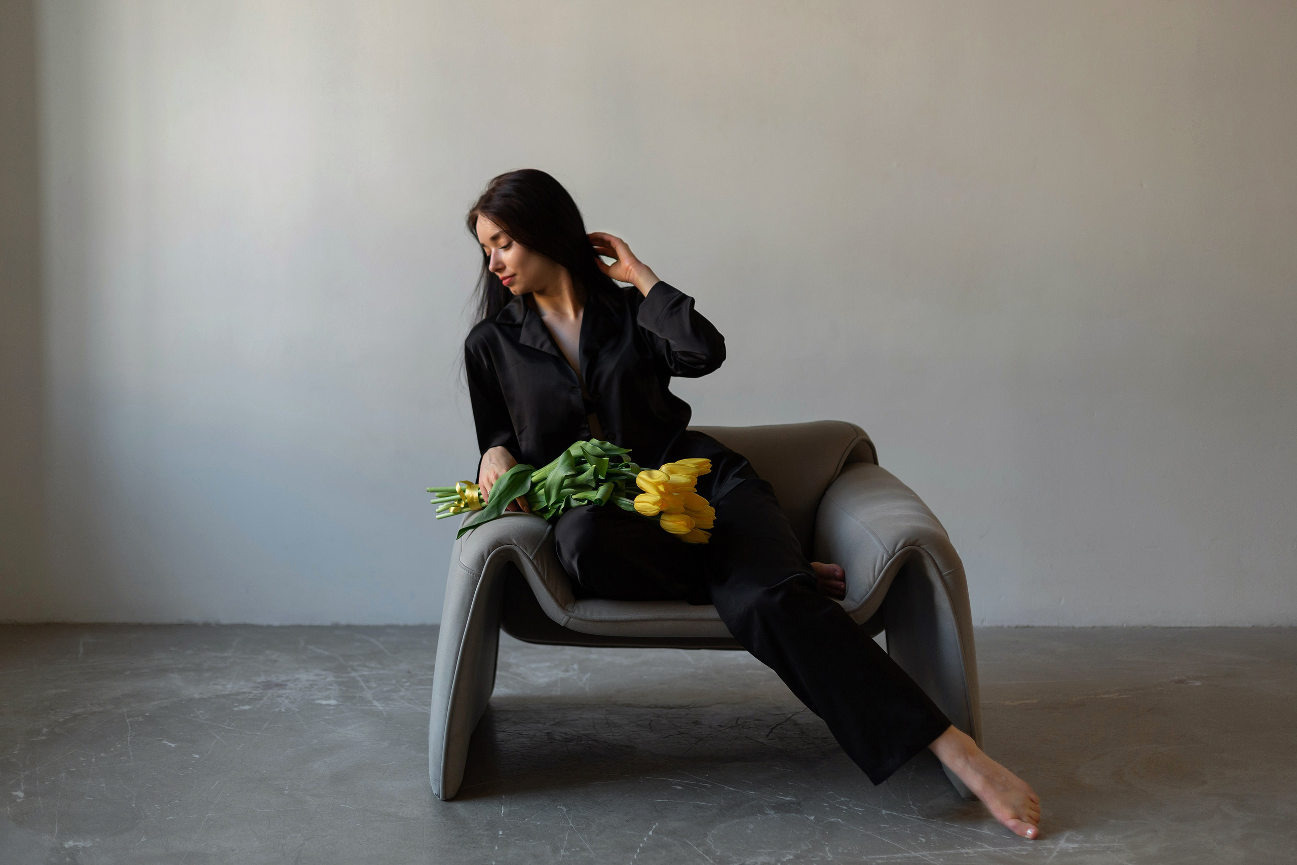 Фотосессия девушки с тюльпанами. Свадебный и портретный фотограф в Санкт-Петербурге Надежда Чечулина