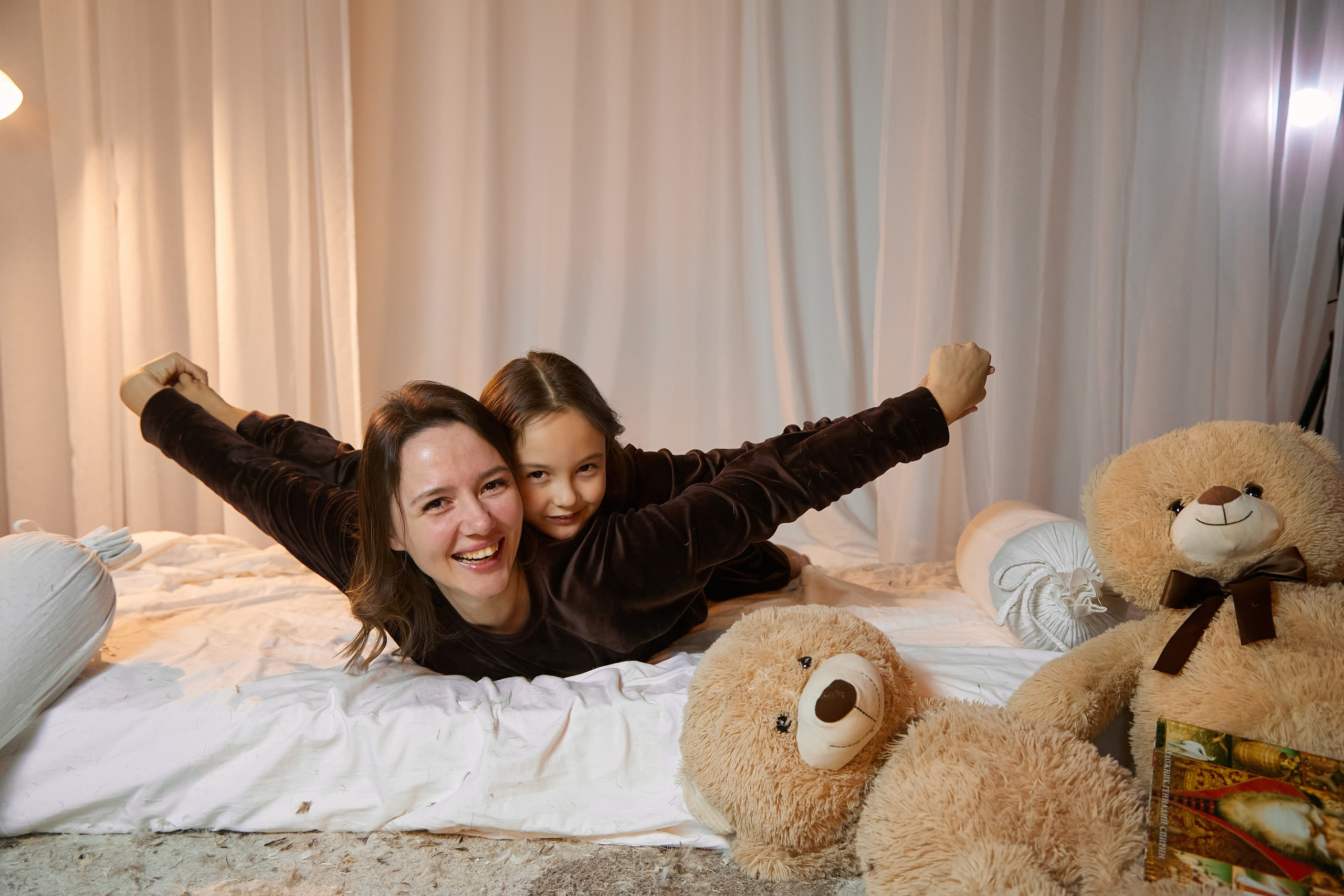 «Бой подушками». Свадебный и креативный фотограф в ЮФО и МСК