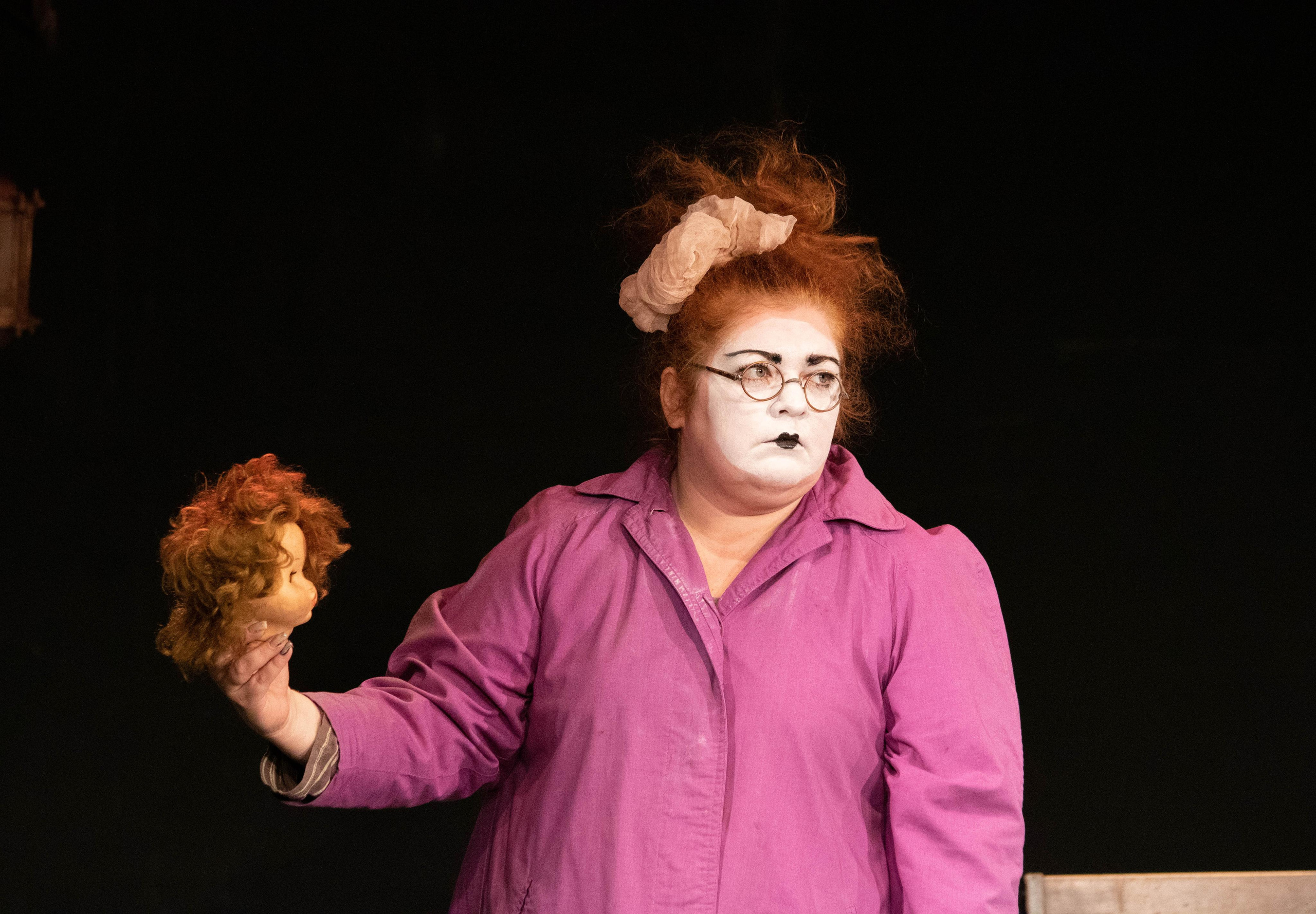 Жизнь Ж. Режиссер: Ольга Аничкова. Москва. Конный и театральный фотограф Анапа