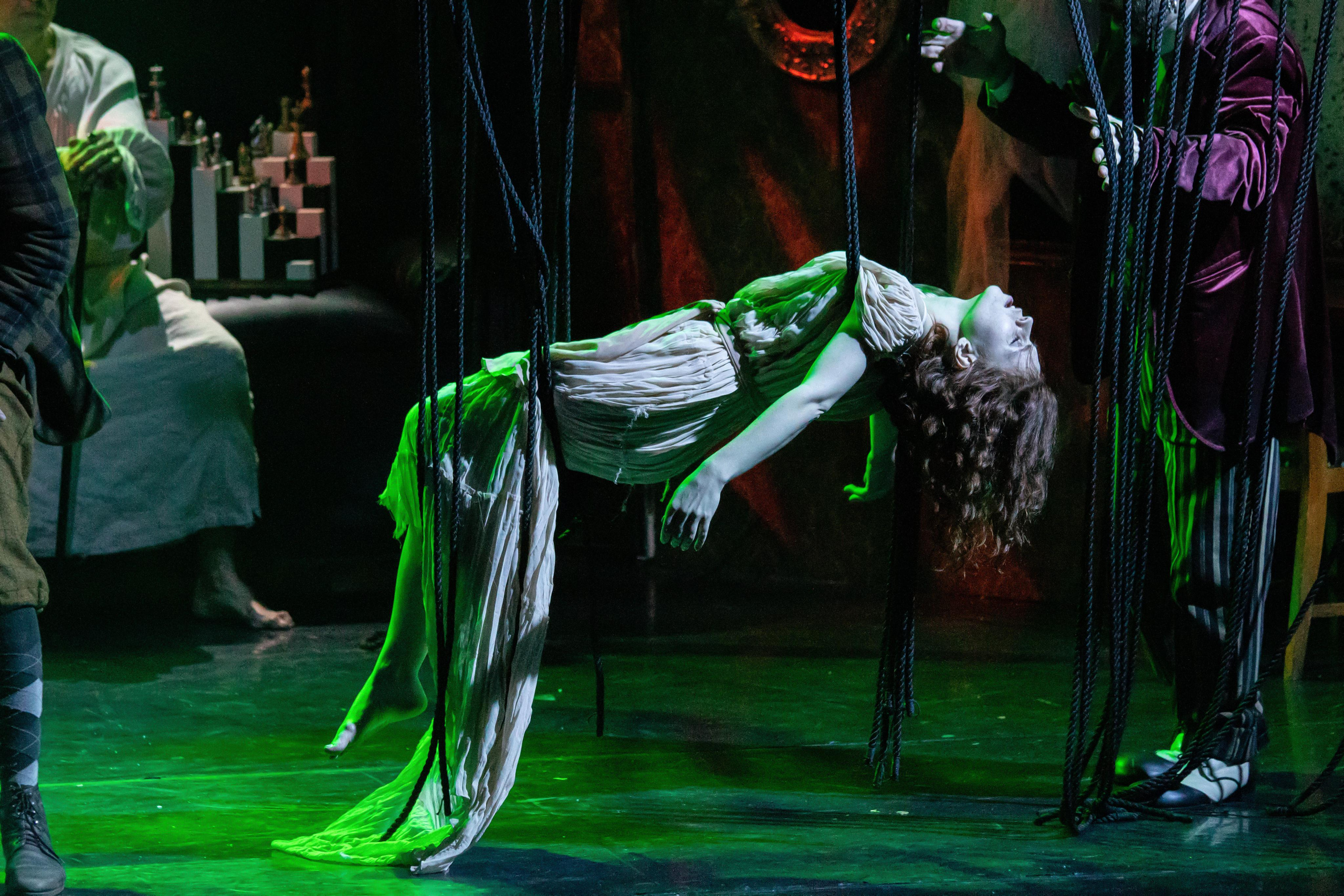 Булгаков. Куклы. Режиссер: Ольга Аничков. Москва. Конный и театральный фотограф Анапа