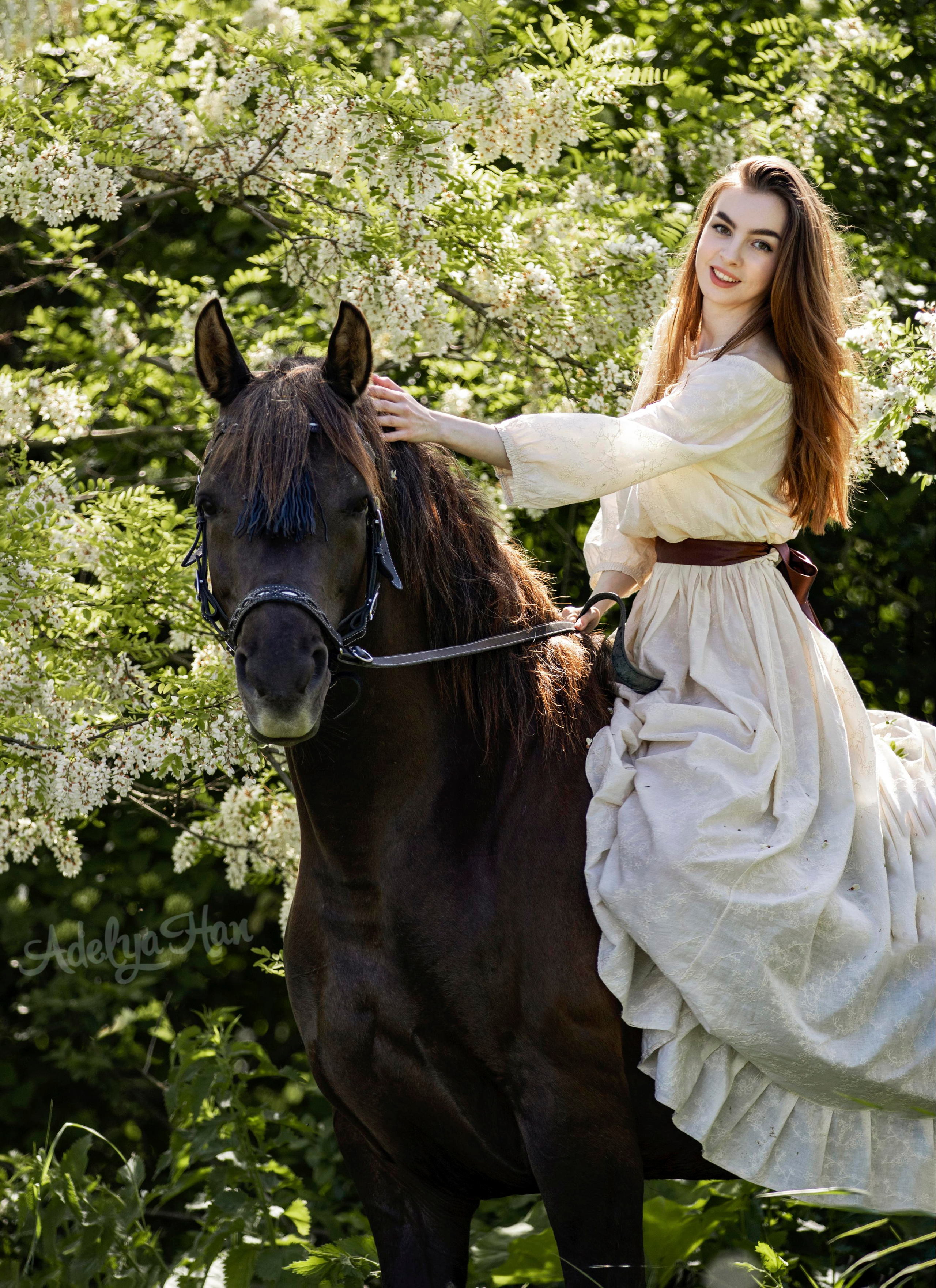 Весенние цветения. Конный и театральный фотограф Анапа