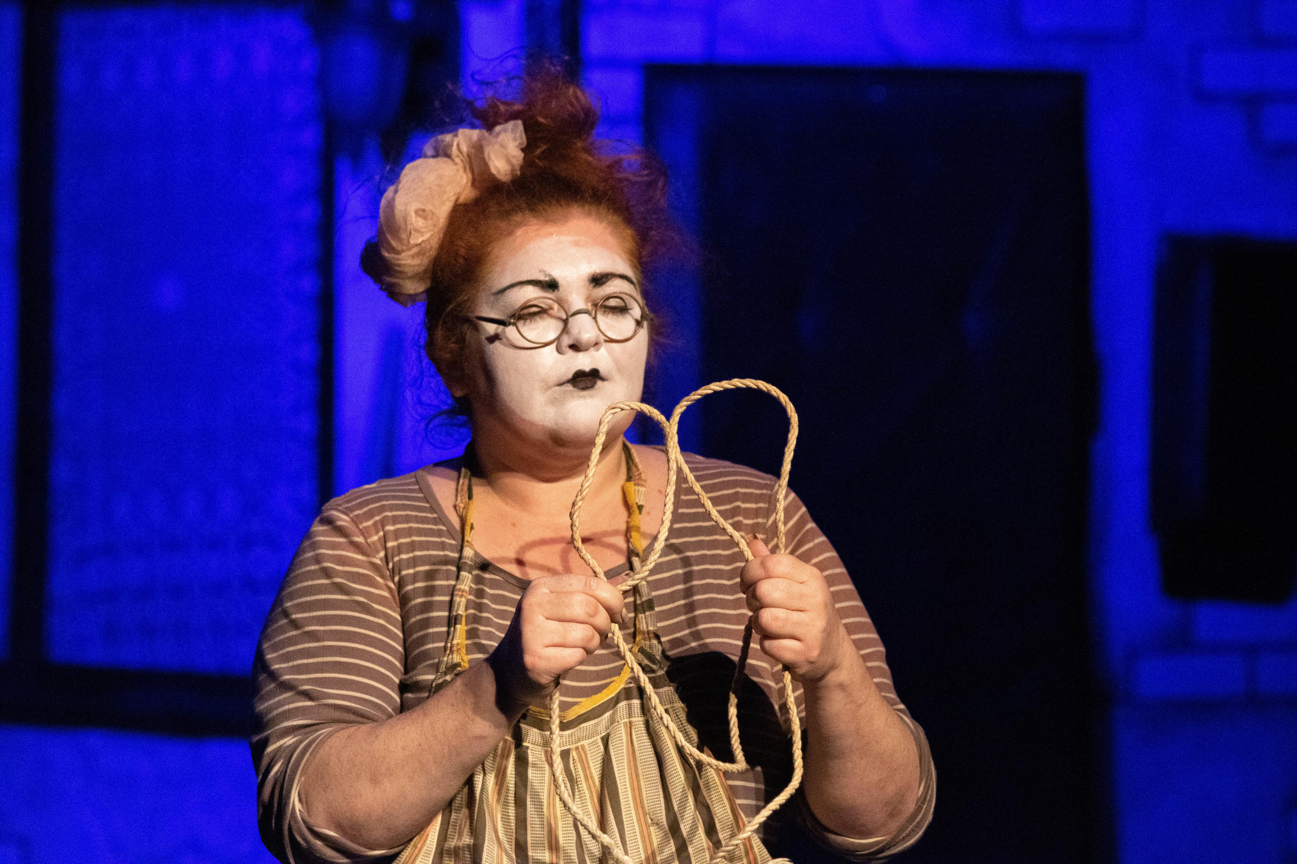 Жизнь Ж. Режиссер: Ольга Аничкова. Москва. Конный и театральный фотограф Анапа