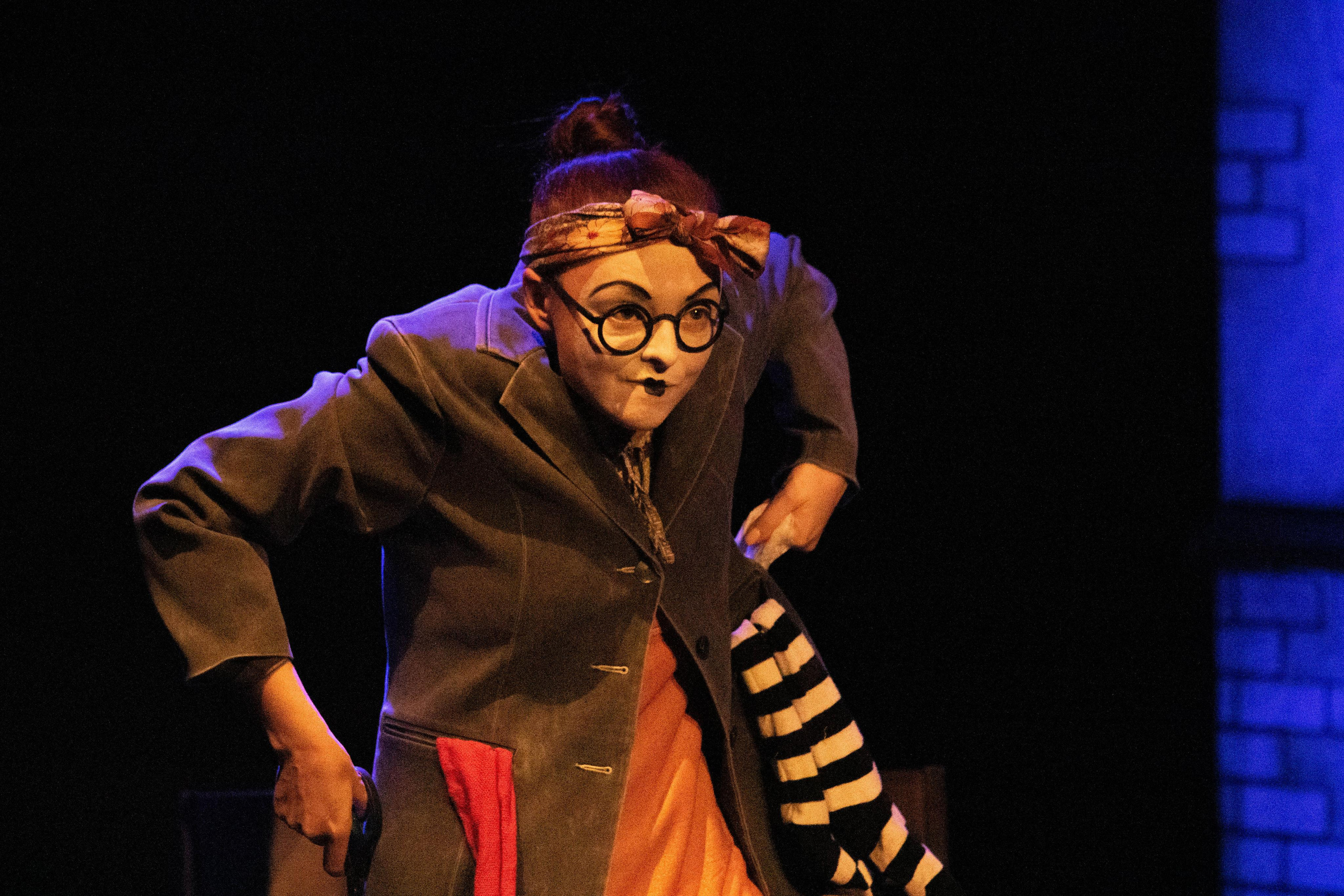 Жизнь Ж. Режиссер: Ольга Аничкова. Москва. Конный и театральный фотограф Анапа