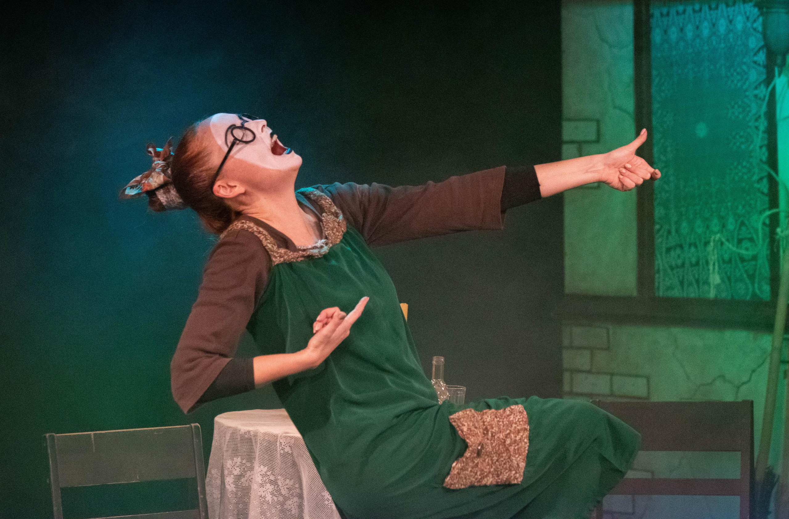 Жизнь Ж. Режиссер: Ольга Аничкова. Москва. Конный и театральный фотограф Анапа