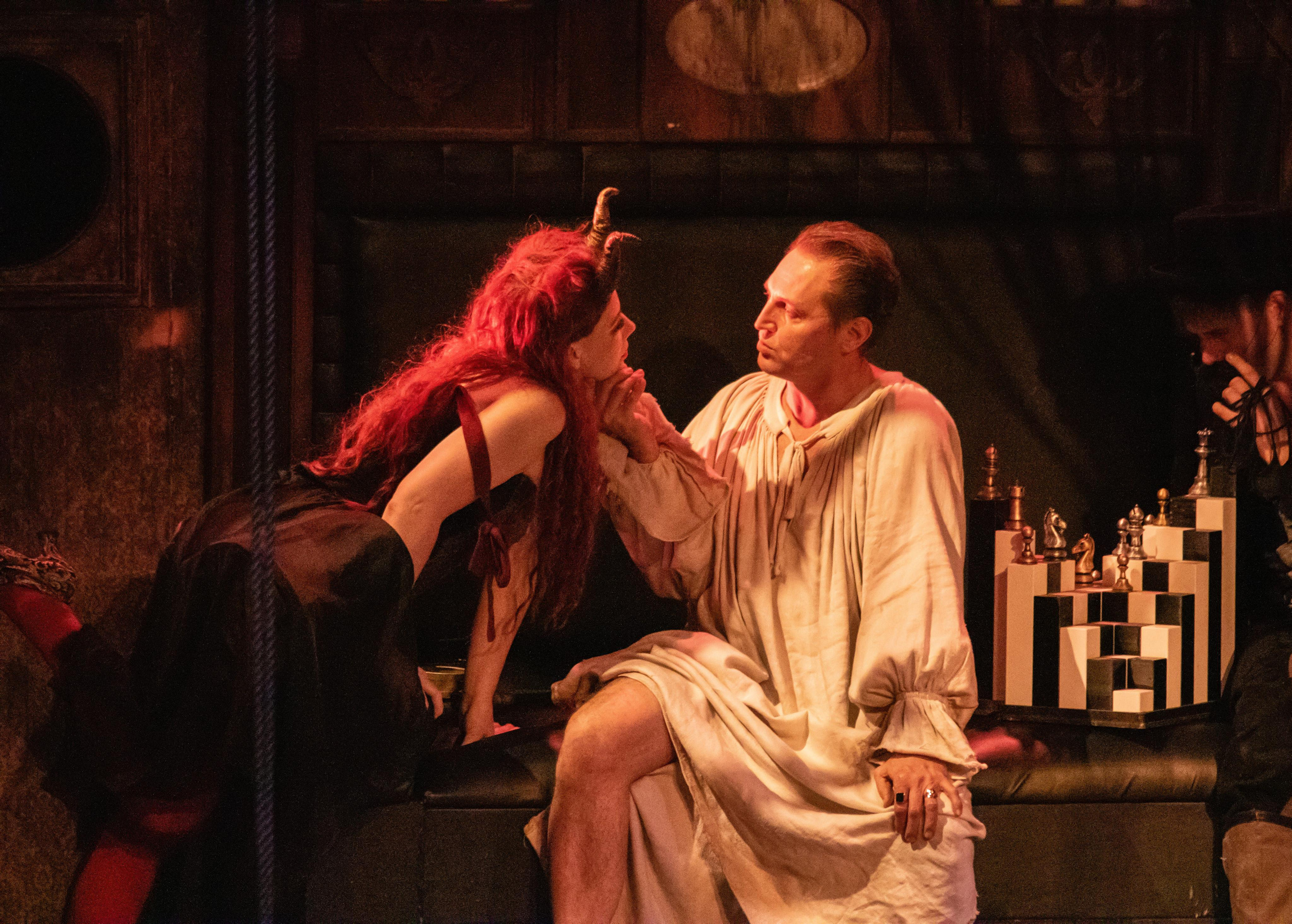 Булгаков. Куклы. Режиссер: Ольга Аничков. Москва. Конный и театральный фотограф Анапа