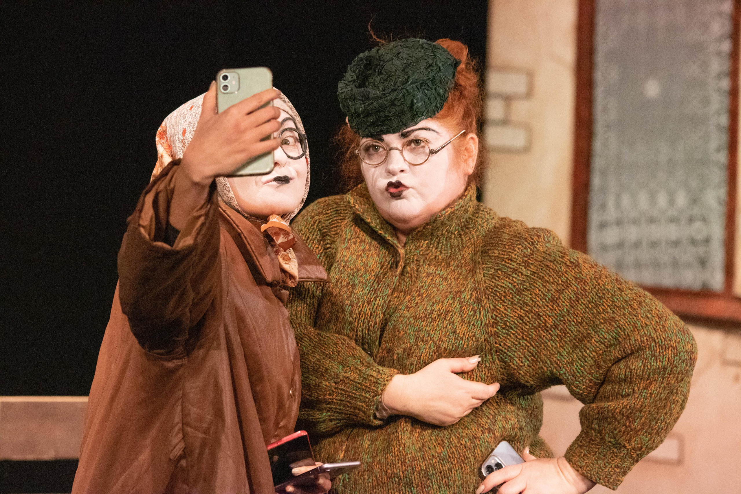 Жизнь Ж. Режиссер: Ольга Аничкова. Москва. Конный и театральный фотограф Анапа