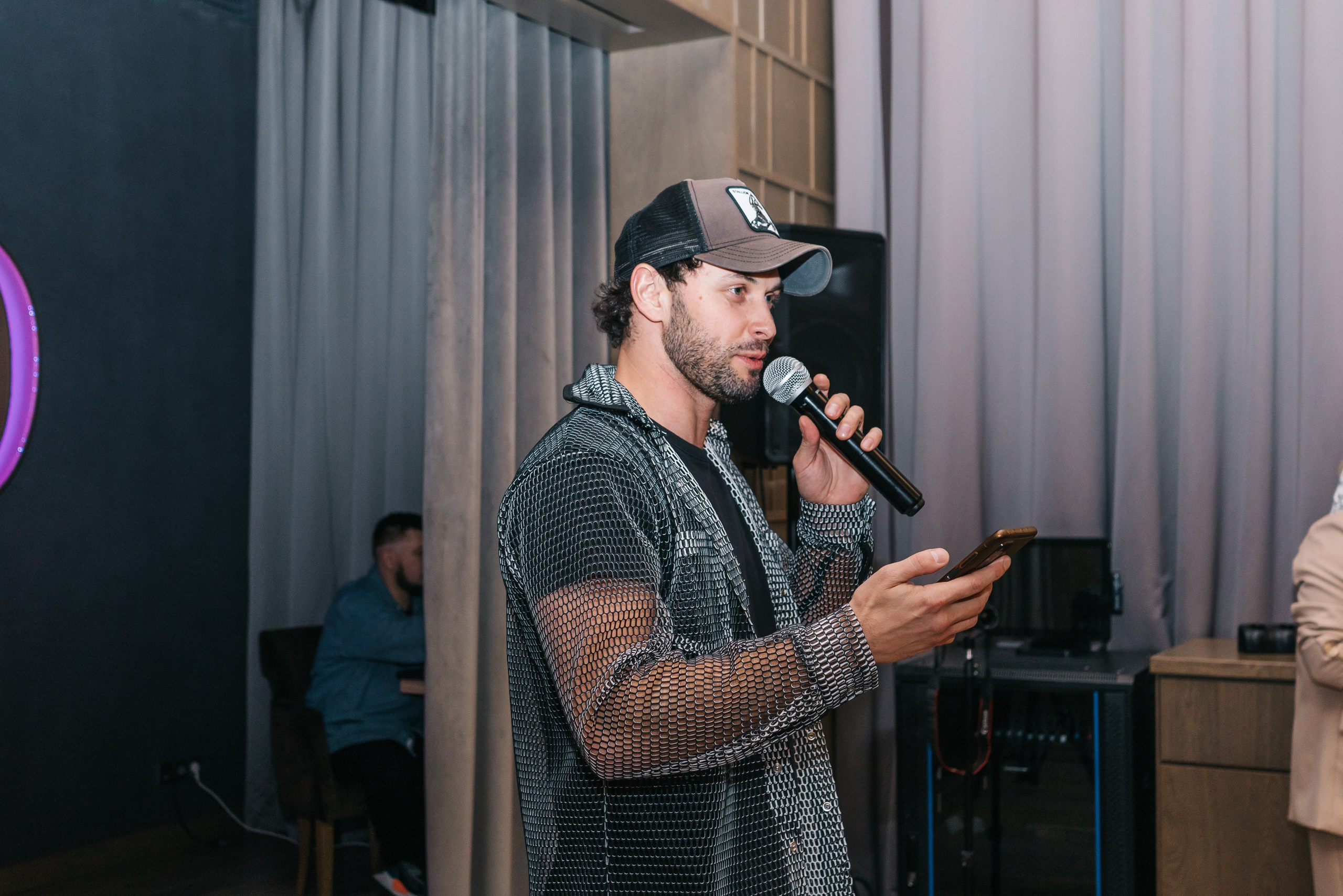 Бизнес-стендап. Женский фотограф в Москве Анастасия Сидорова