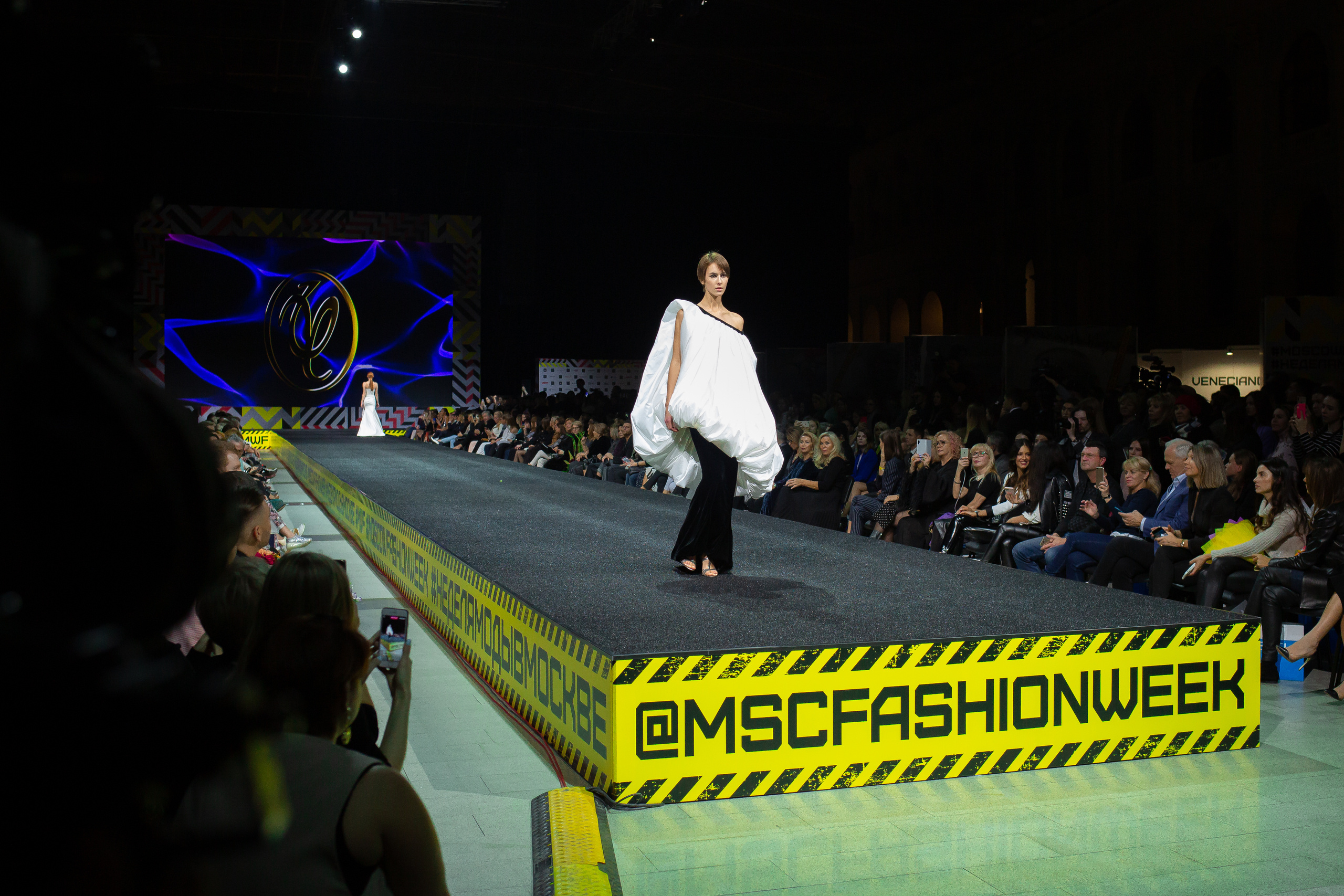 Valentin Yudashkin. Photographer Sonkina Tatiana (Tanya Ash)