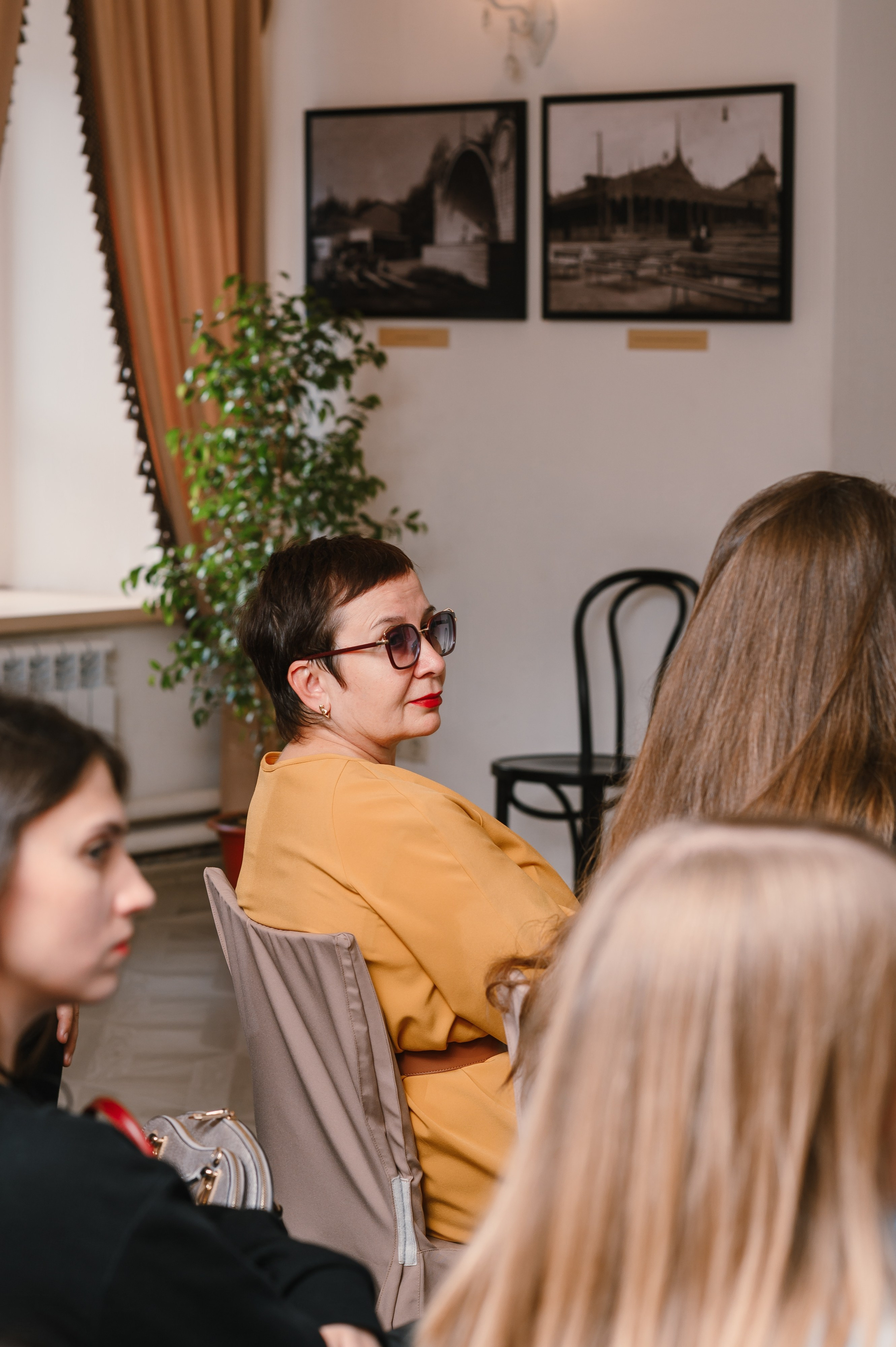 «Евгений Онегин»: лекция в особняке. Wedding and family photographer USA