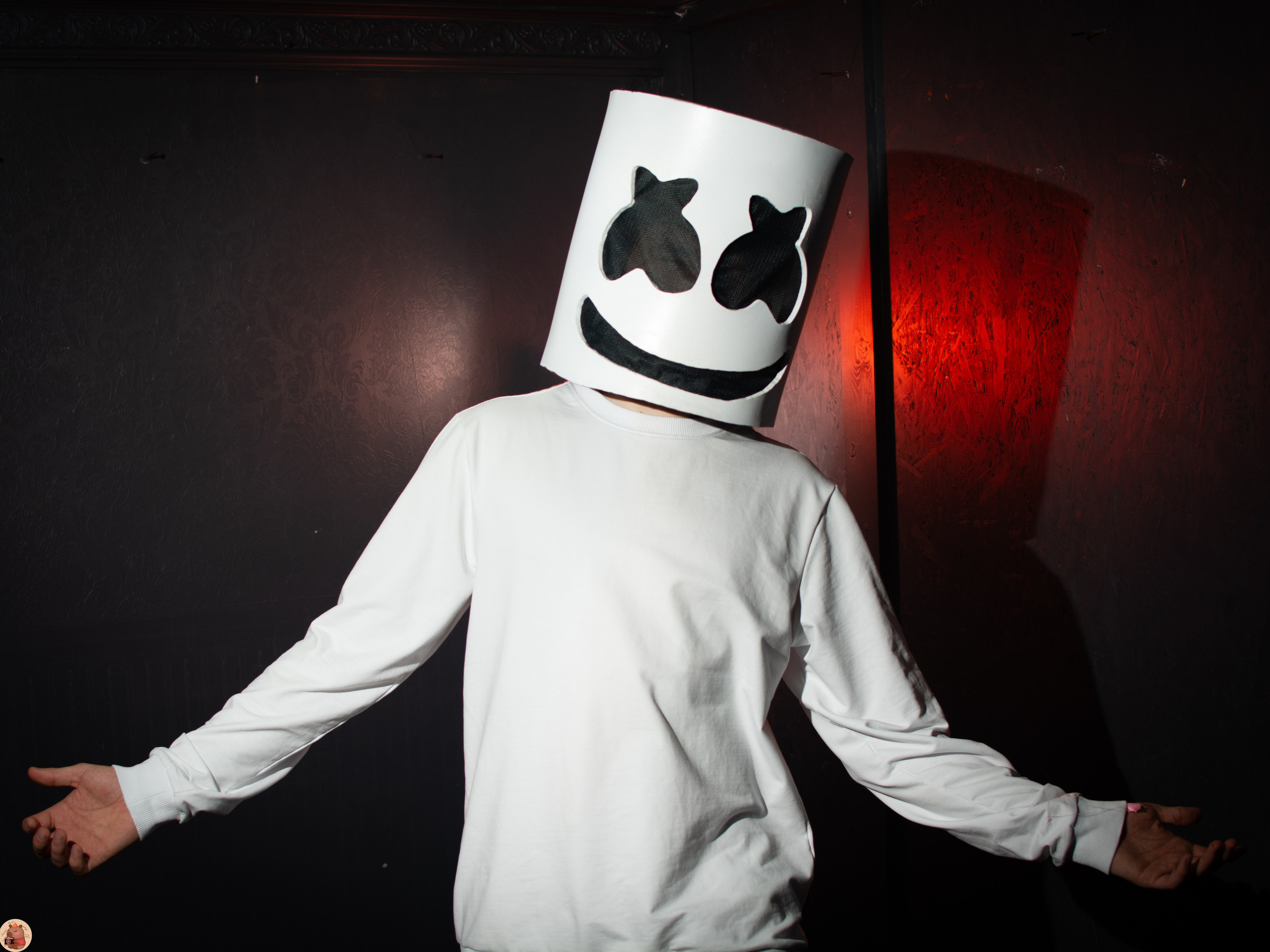 Gluck Party: The thrill of love. Пруд Капибарки