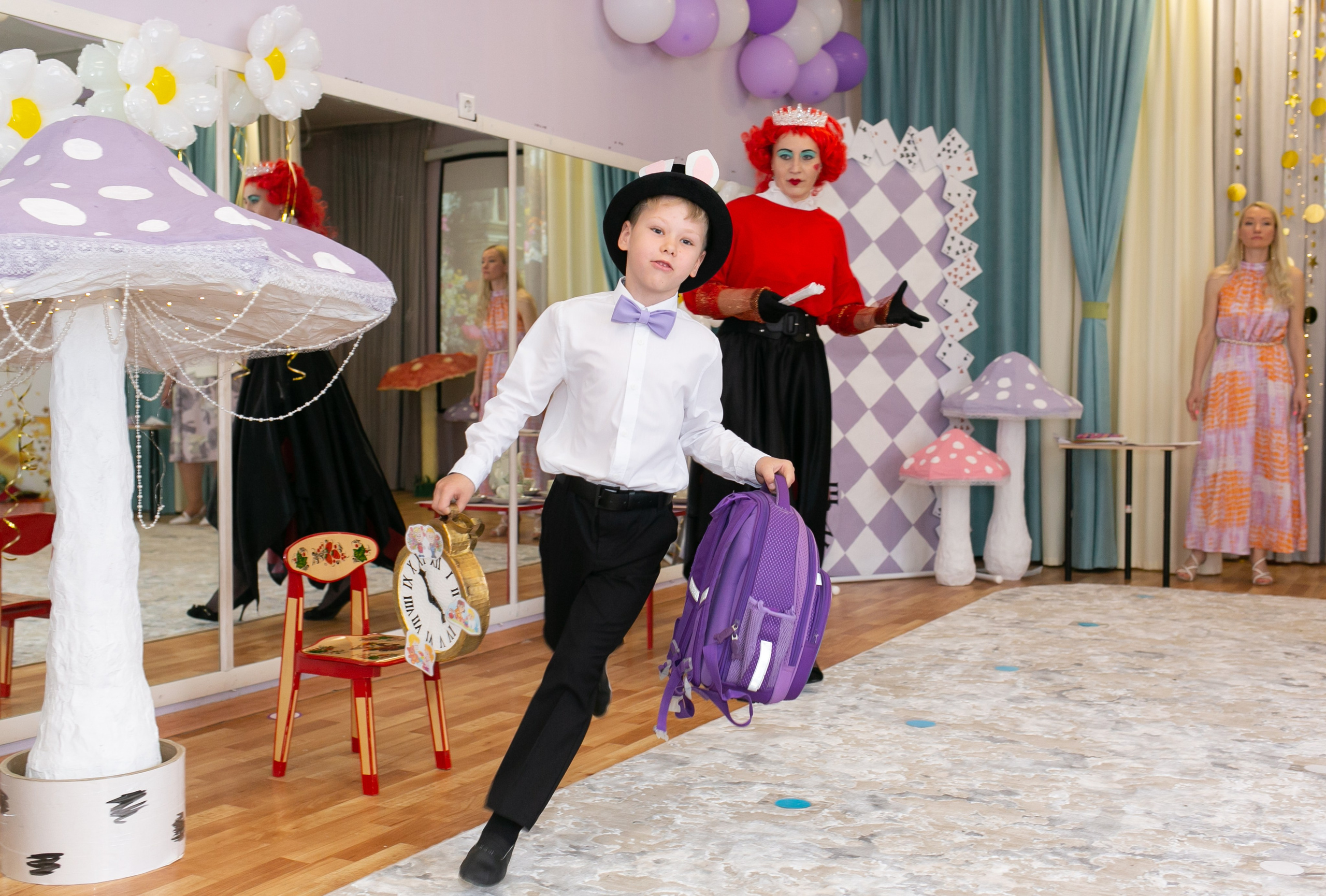 Выпускные и Утренники. Фотограф новорожденных и семейный фотограф НСО г. Бердск Марина Львова