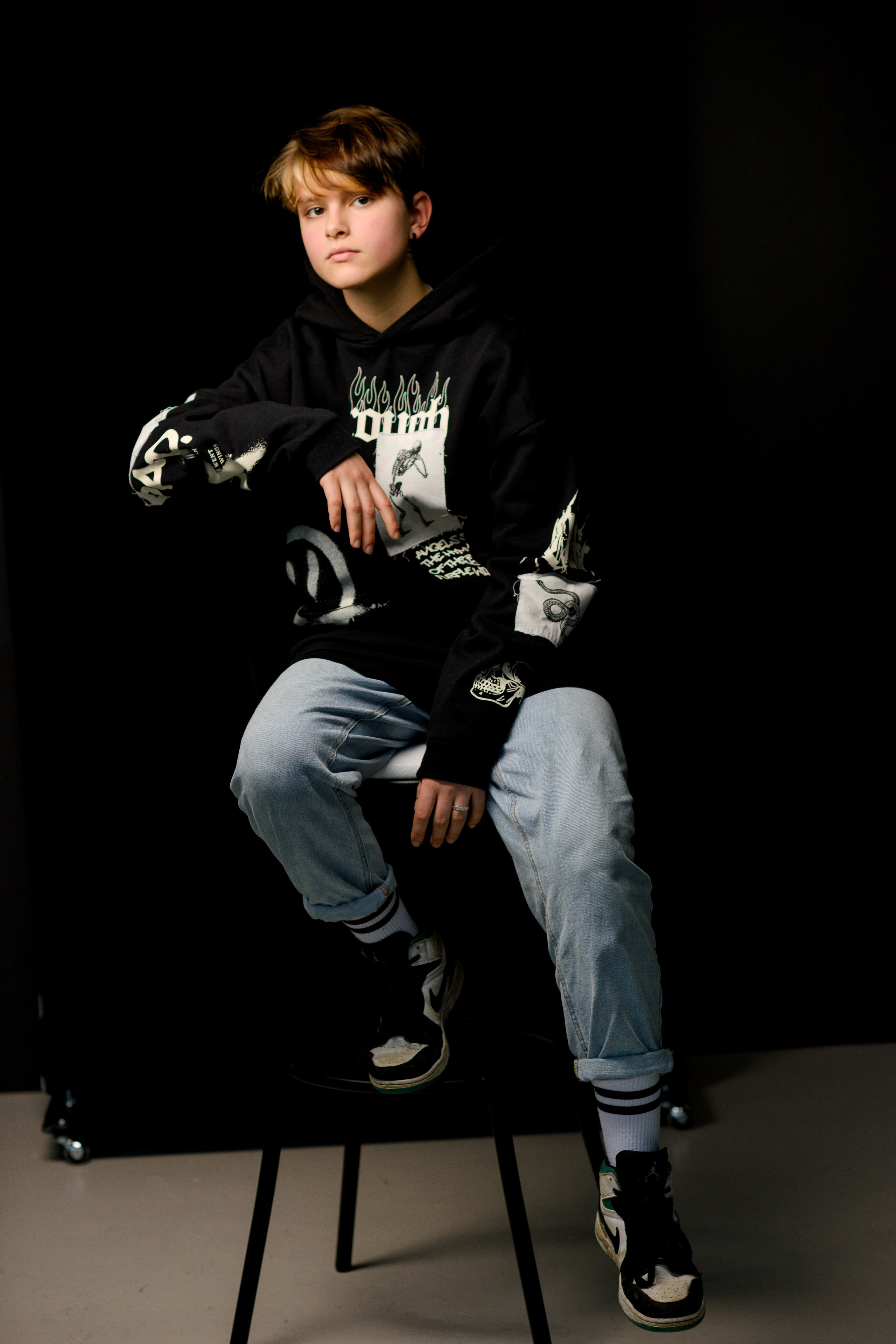 Студийная фотосессия девочки-подростка. Главная