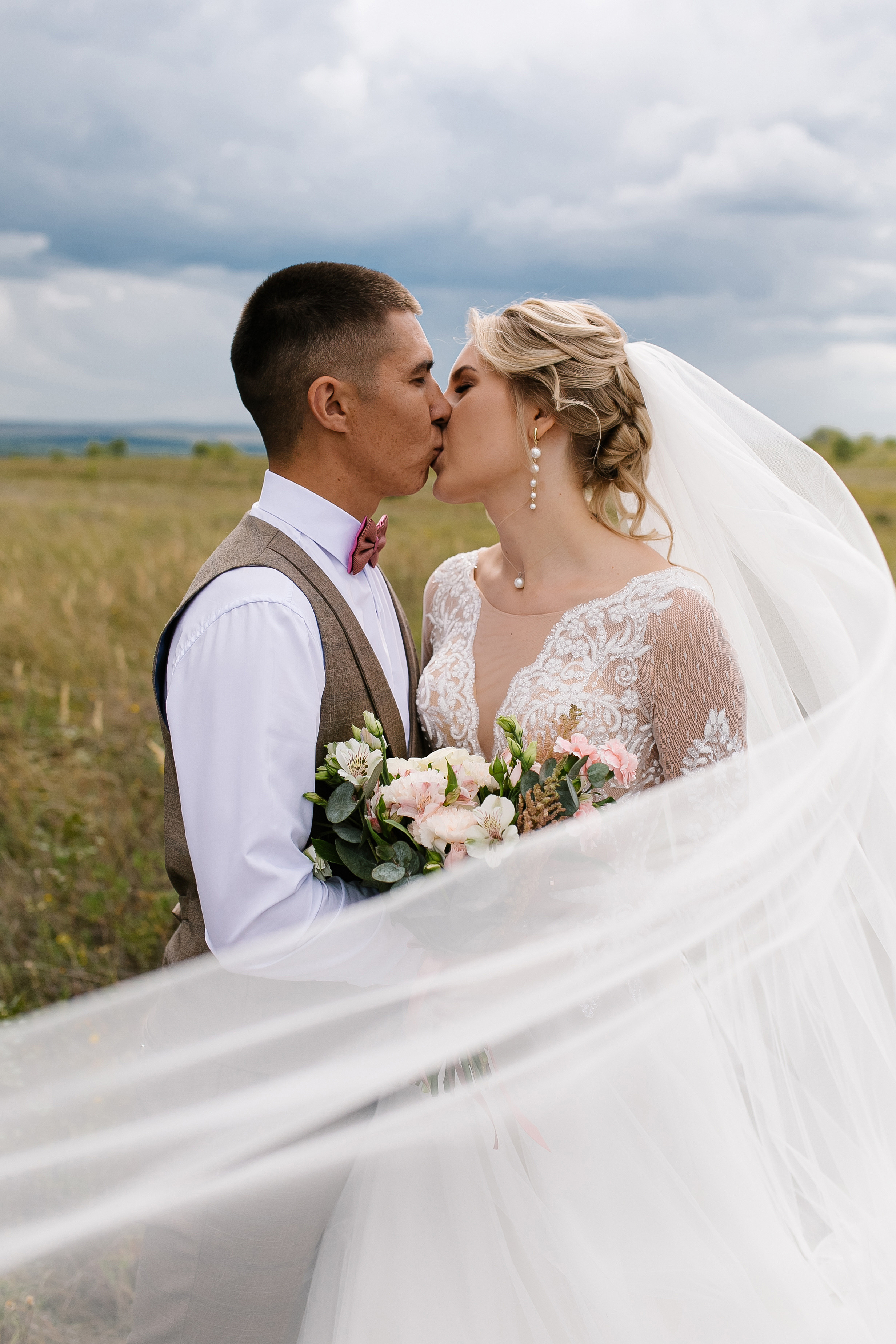 Кирилл и Ксения. Свадебный, семейный и детский фотограф в г. Абакан респ. Хакасия Любов