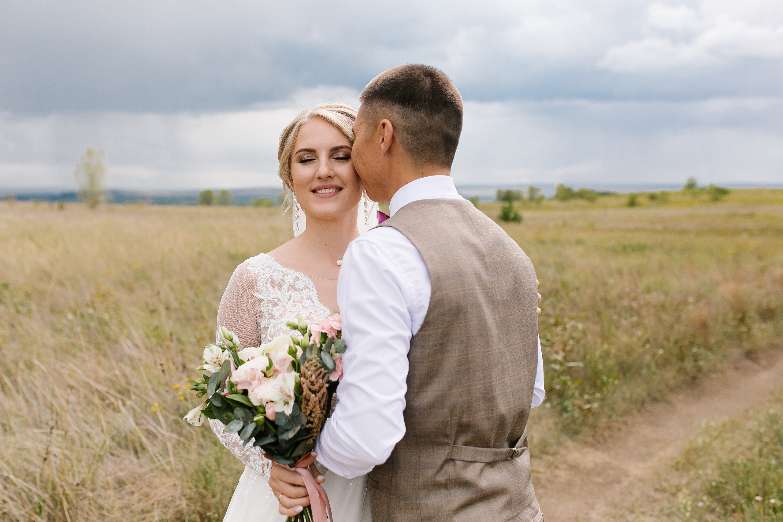 Кирилл и Ксения. Свадебный, семейный и детский фотограф в г. Абакан респ. Хакасия Любов