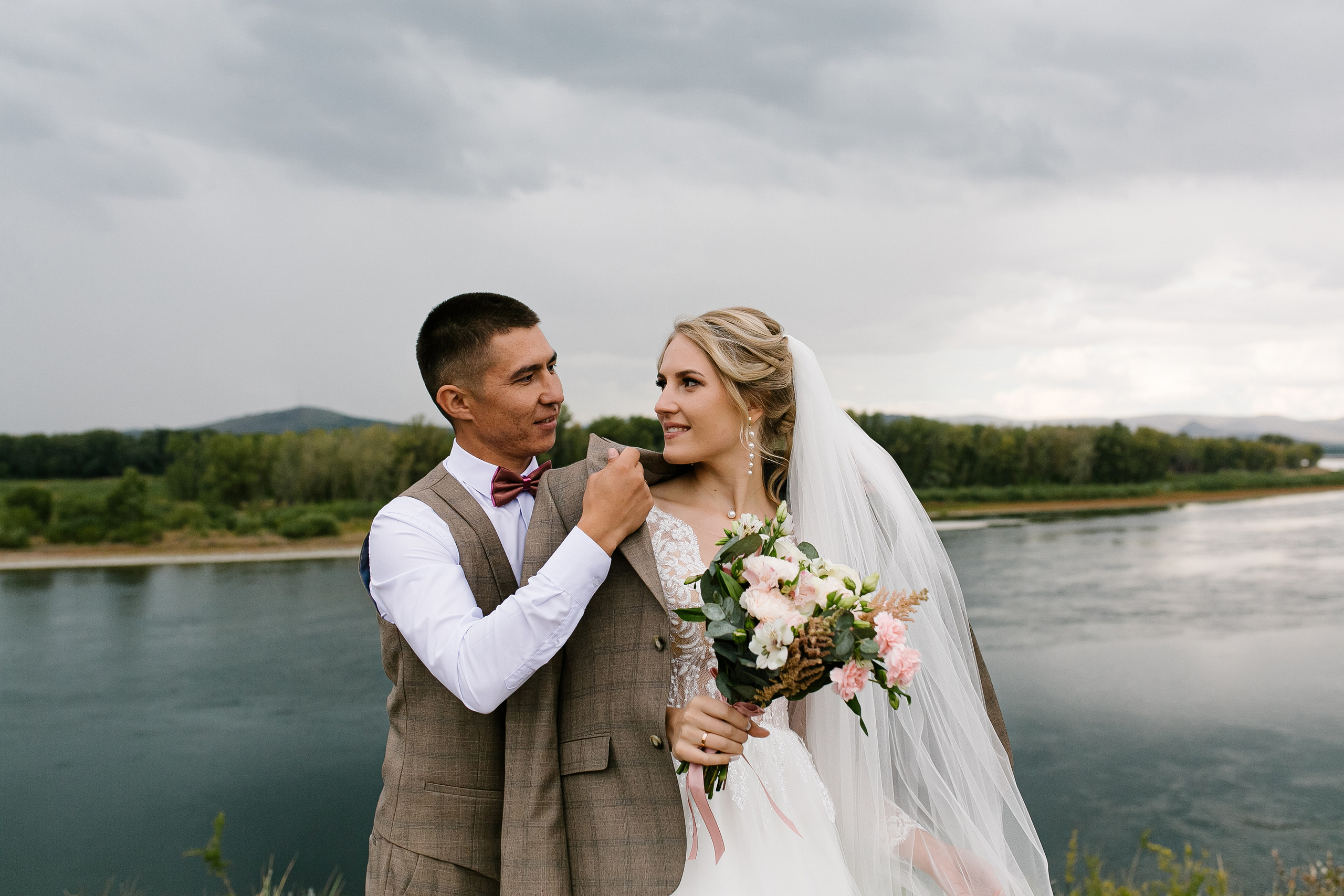 Кирилл и Ксения. Свадебный, семейный и детский фотограф в г. Абакан респ. Хакасия Любов