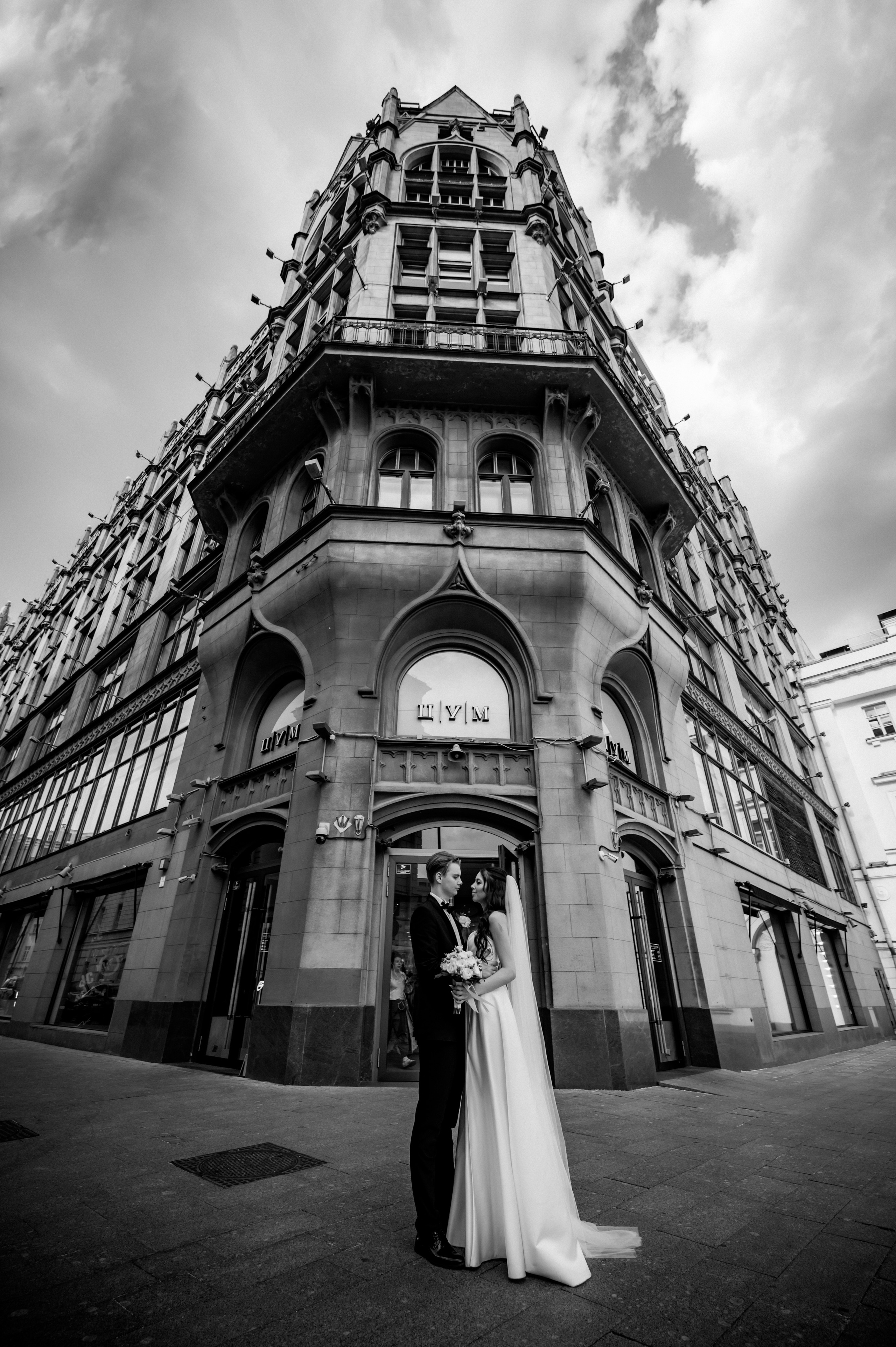 V & D. Свадебный и семейный фотограф в Москве и Европе Евгения Амелина