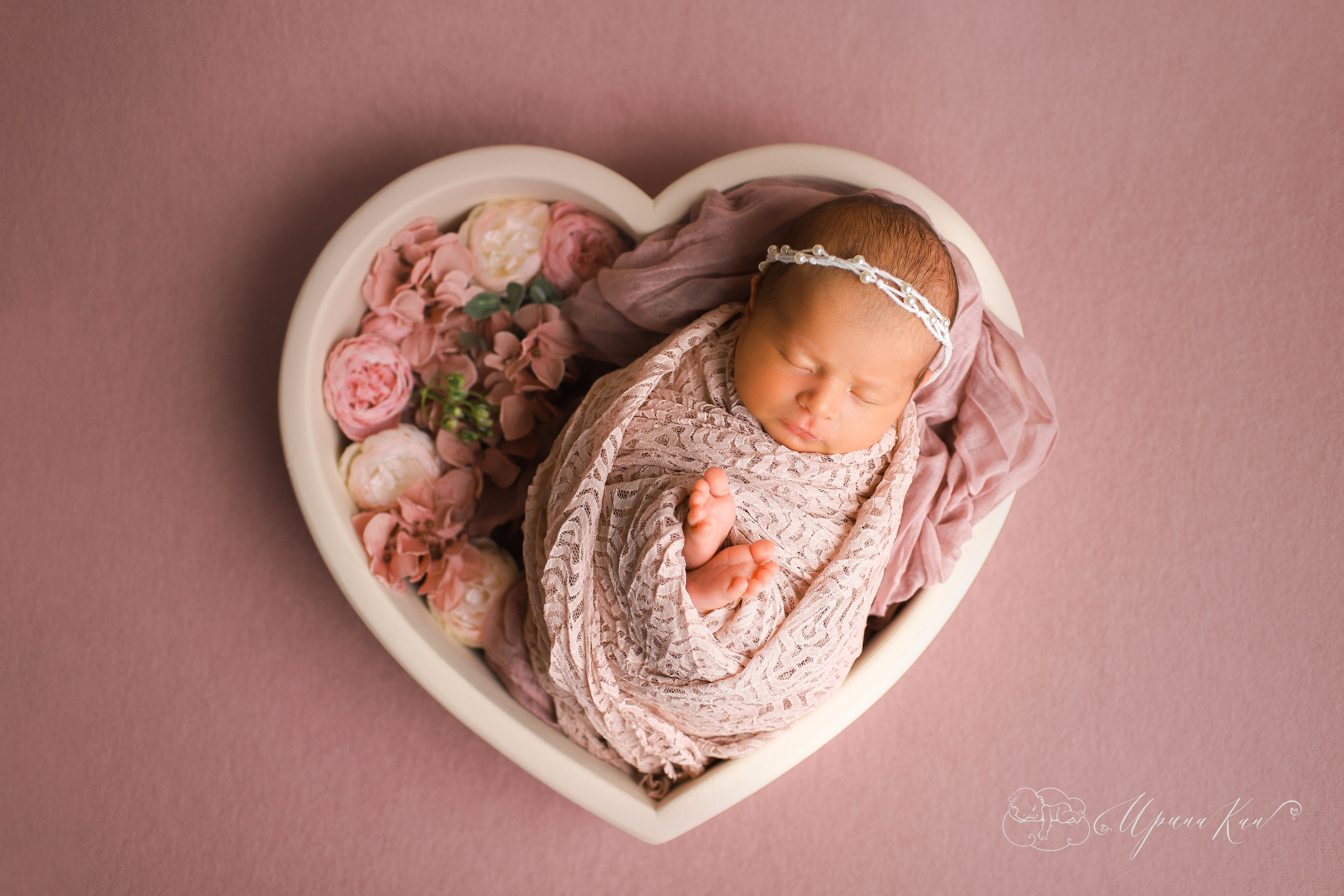 Новорожденная фотосессия для девочек. Ирина Кан Фотограф новорожденных в Екатеринбурге