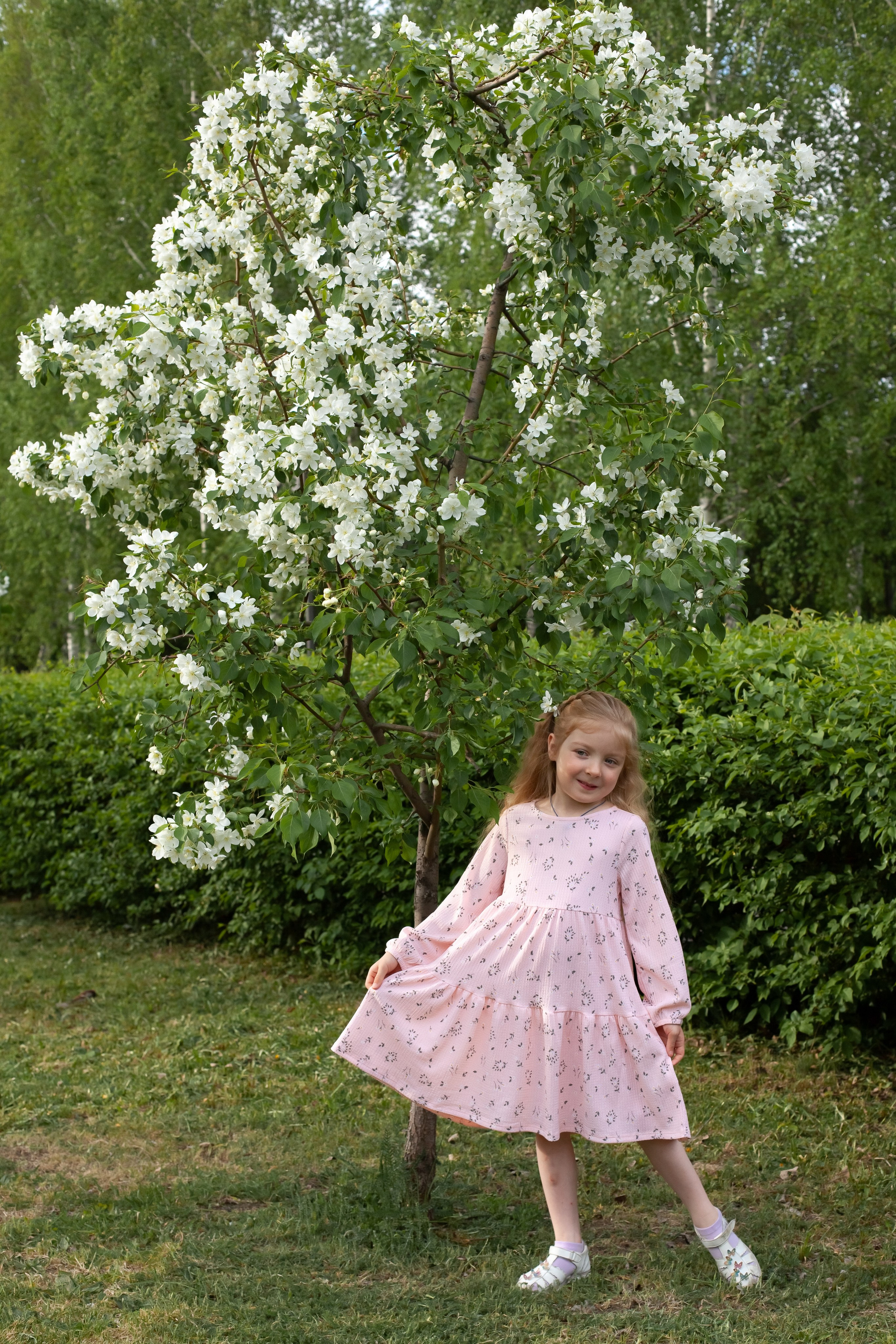 В цветении яблонь. Фотограф в Томске Евгения Гуляева