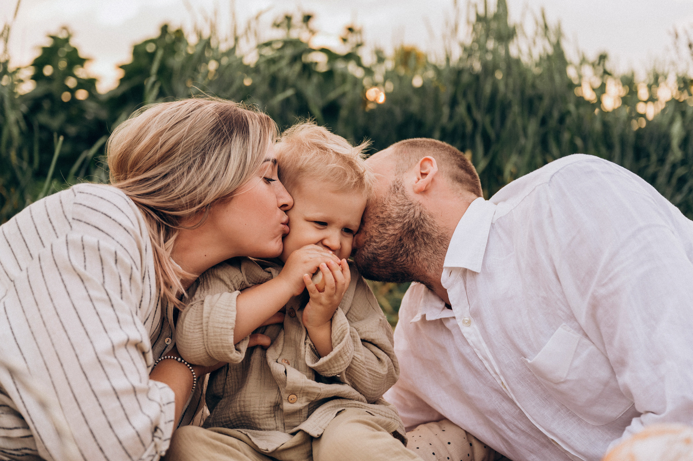 Даша, Максим, Сёма. Семейный и свадебный фотограф в Красноярске Садкеева Юлия