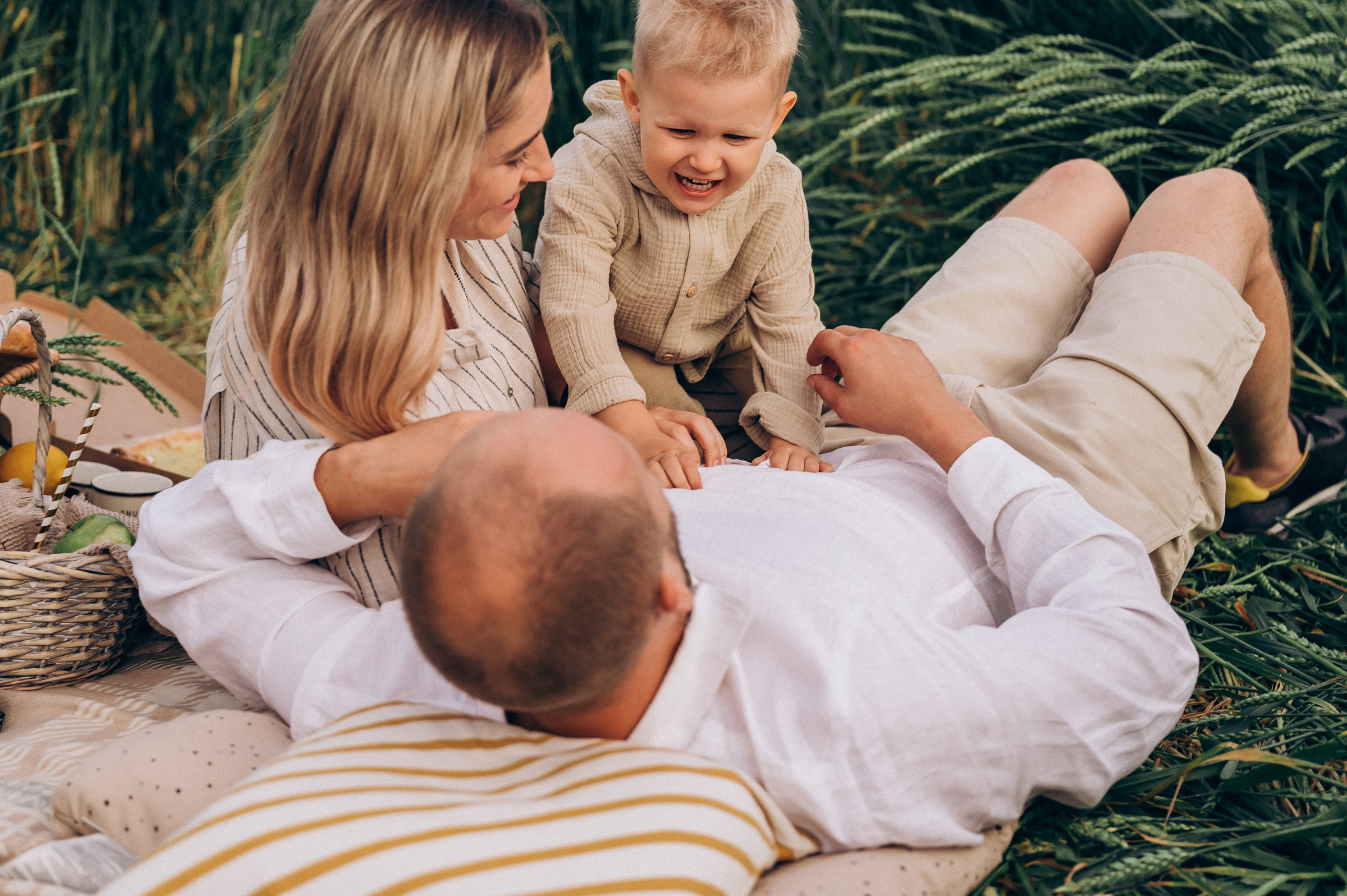 Даша, Максим, Сёма. Семейный и свадебный фотограф в Красноярске Садкеева Юлия