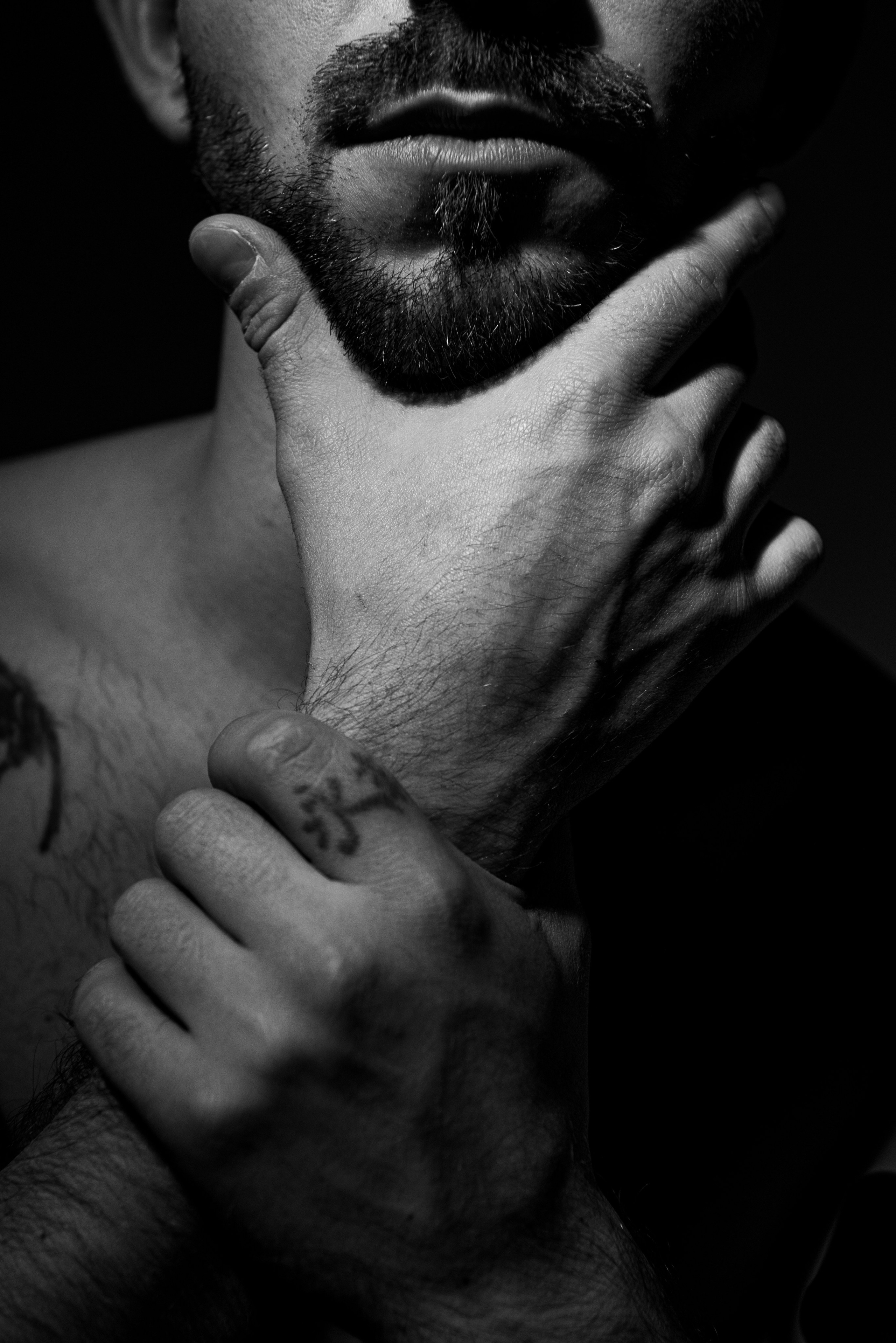 Юрий/ню/18+. Портретный и архитектурный фотограф в Москве и Санкт-Петербурге