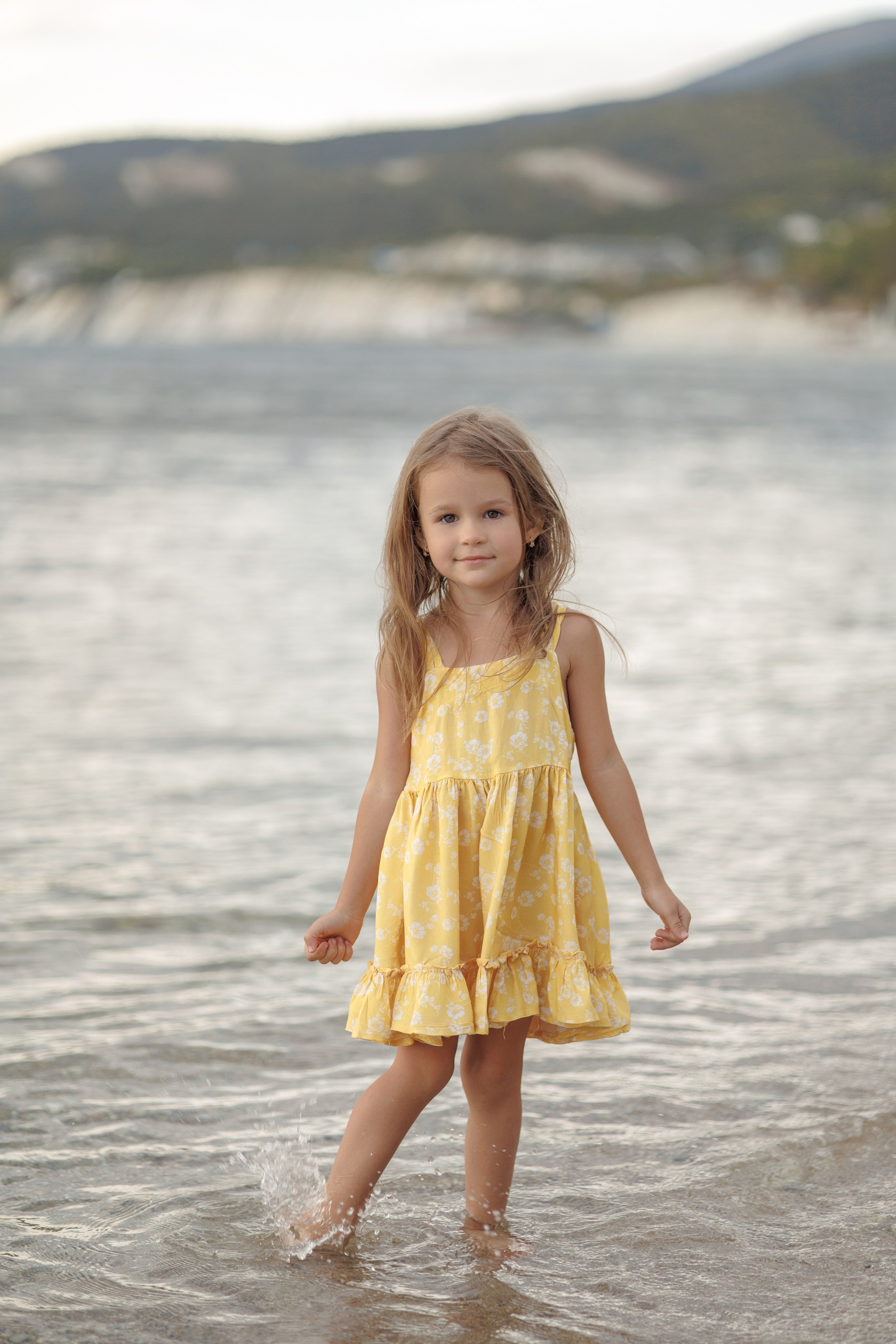 На пустынном пляже. Семейный и портретный фотограф в Геленджике Любовь Бодрова