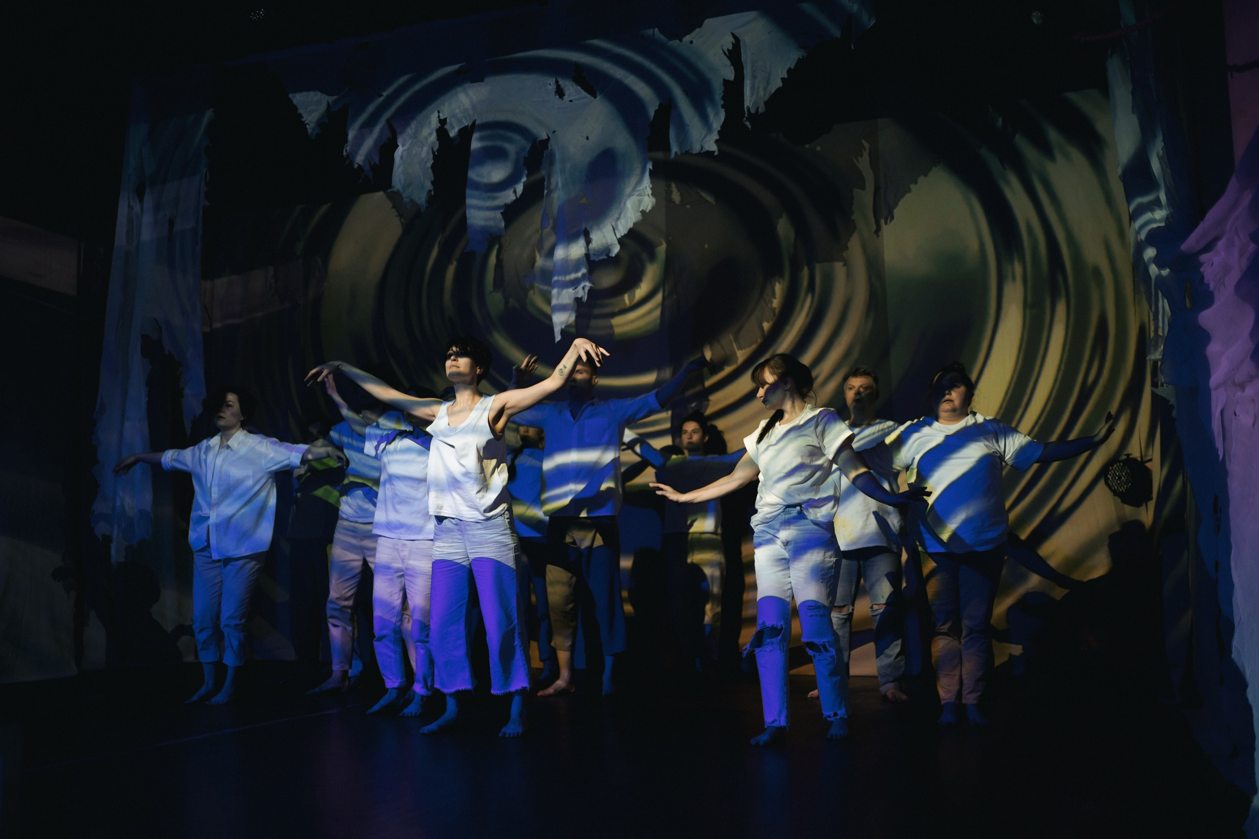 Theatre. Фотограф Ваня Бархатов