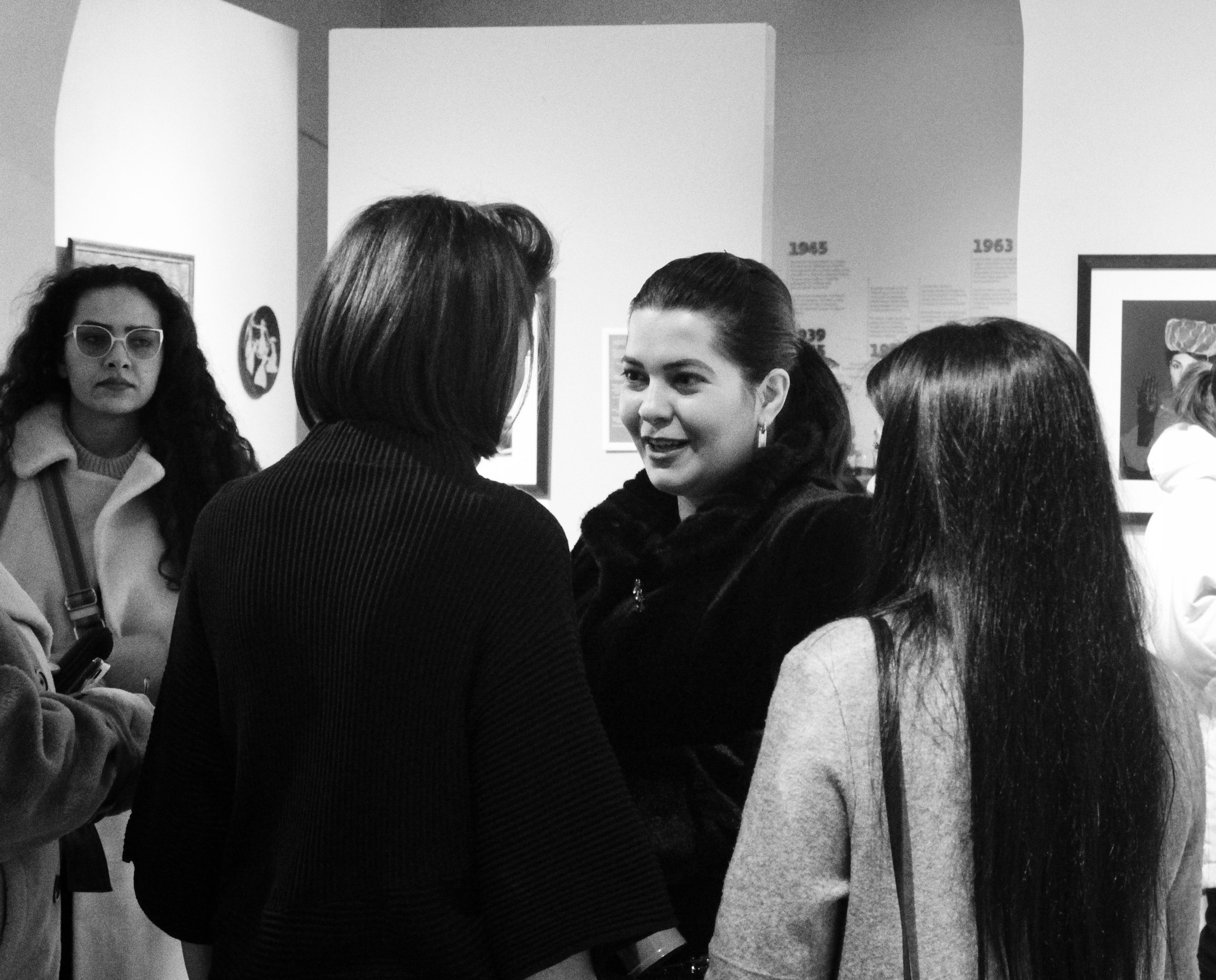 Выставка в г. Гюмри, Армения. Фоторепортаж  Д. Несмелова. Арт-фотограф Ксения Якутович