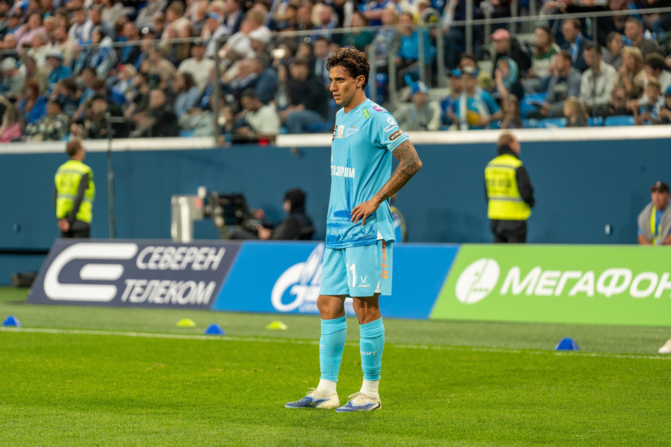 Репортажный фотограф спорт съемка матча Зенит – Динамо в СПб