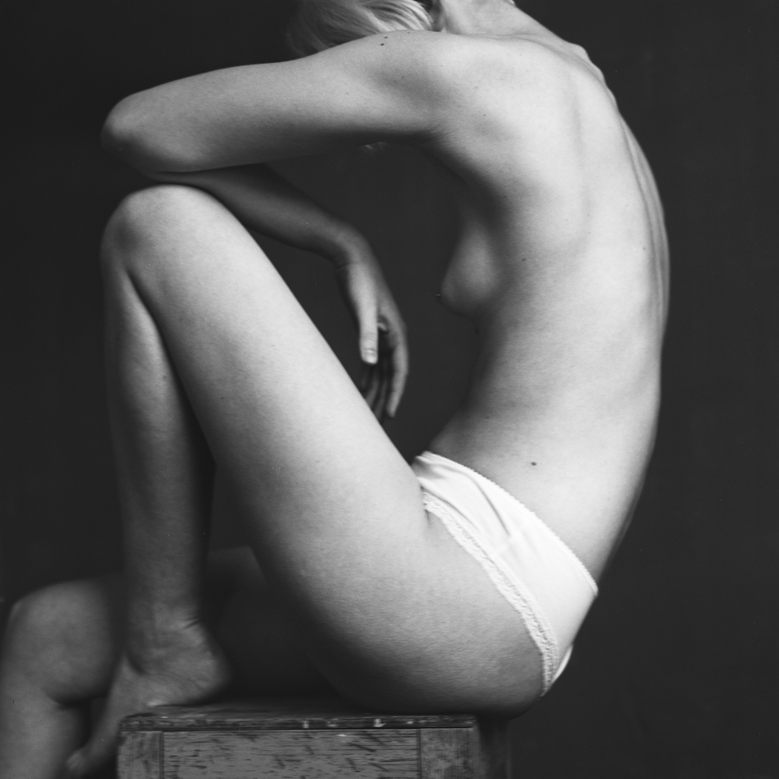 Body. Polina Soyref, portrait photographer